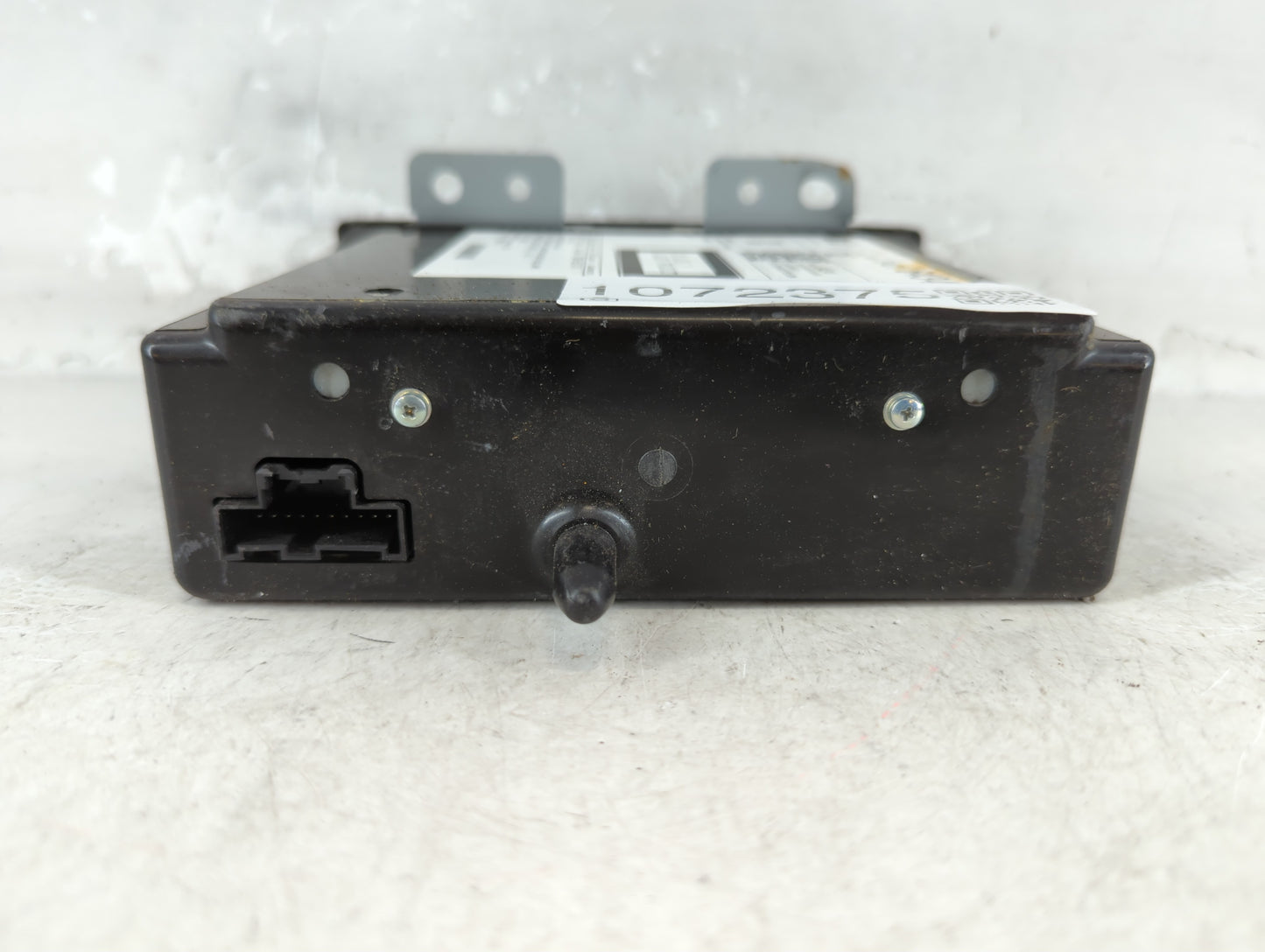 2020 Chevrolet Suburban 1500 Radio AM FM Cd Player Receiver Replacement P/N:84016434 Fits Fits 2016 2017 2018 2019 OEM Used 