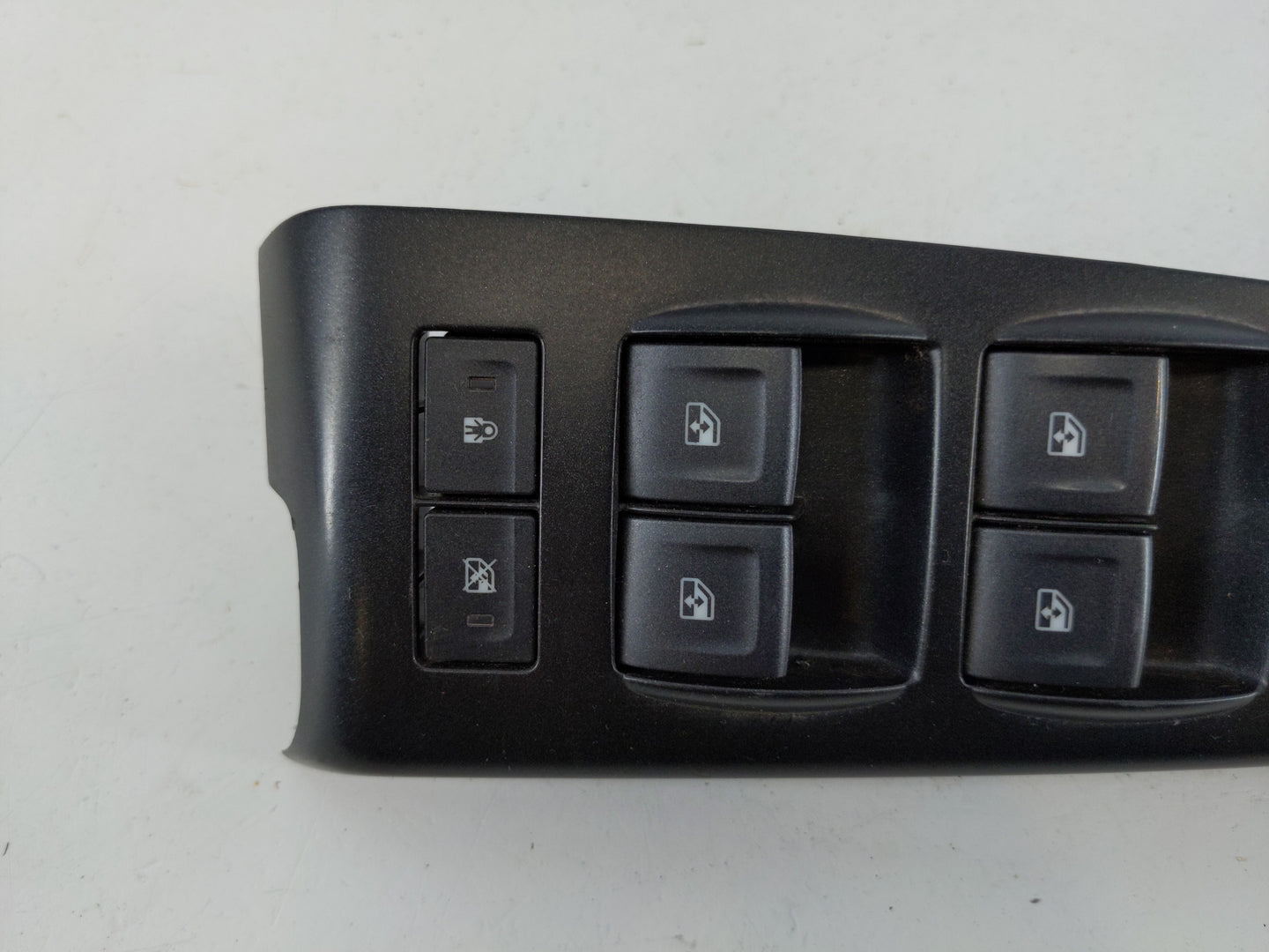 2020 Chevrolet Suburban 1500 Master Power Window Switch Replacement Driver Side Left P/N:23427094 Fits OEM Used Auto Parts -