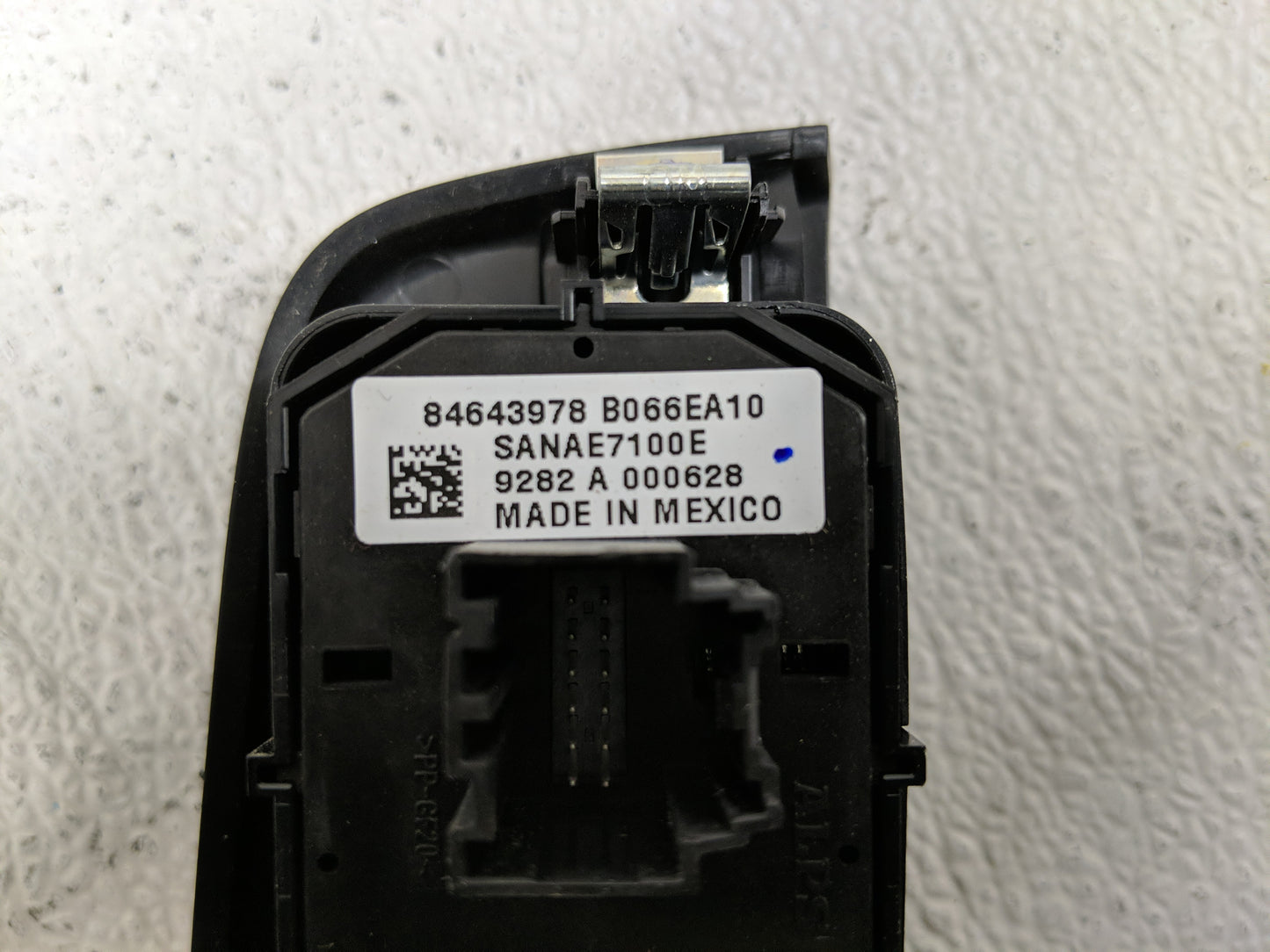 2020 Chevrolet Suburban 1500 Master Power Window Switch Replacement Driver Side Left P/N:B066EA10 84643978 Fits OEM Used Aut