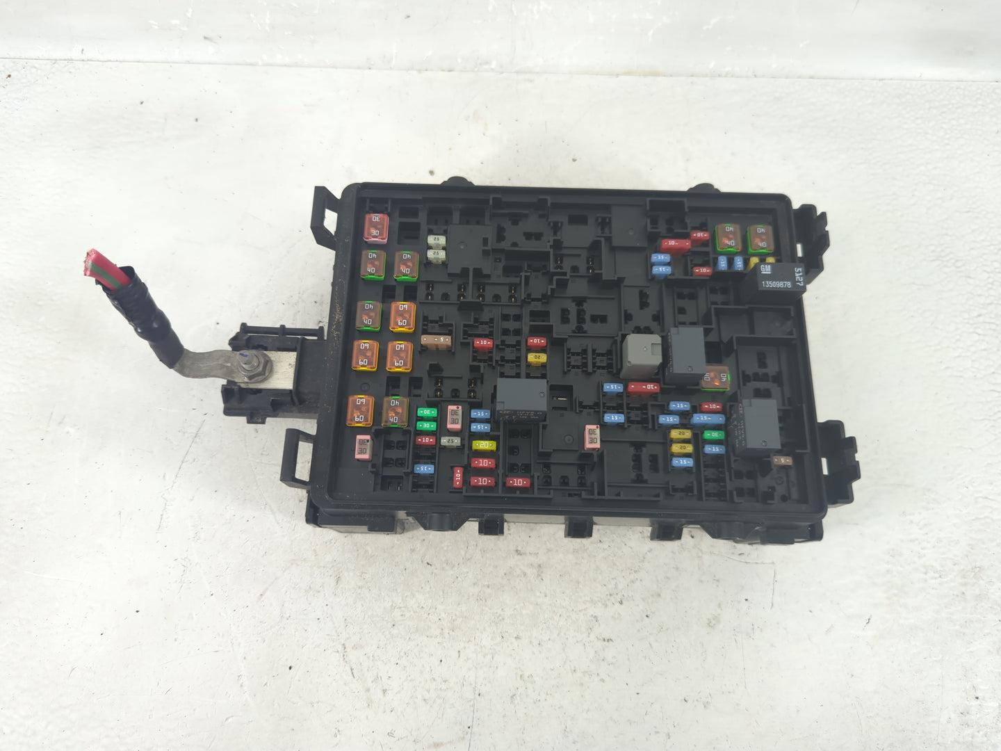 2020 Chevrolet Suburban 1500 Fusebox Fuse Box Panel Relay Module Fits Fits 2015 2016 2017 2018 2019 OEM Used Auto Parts - Oe