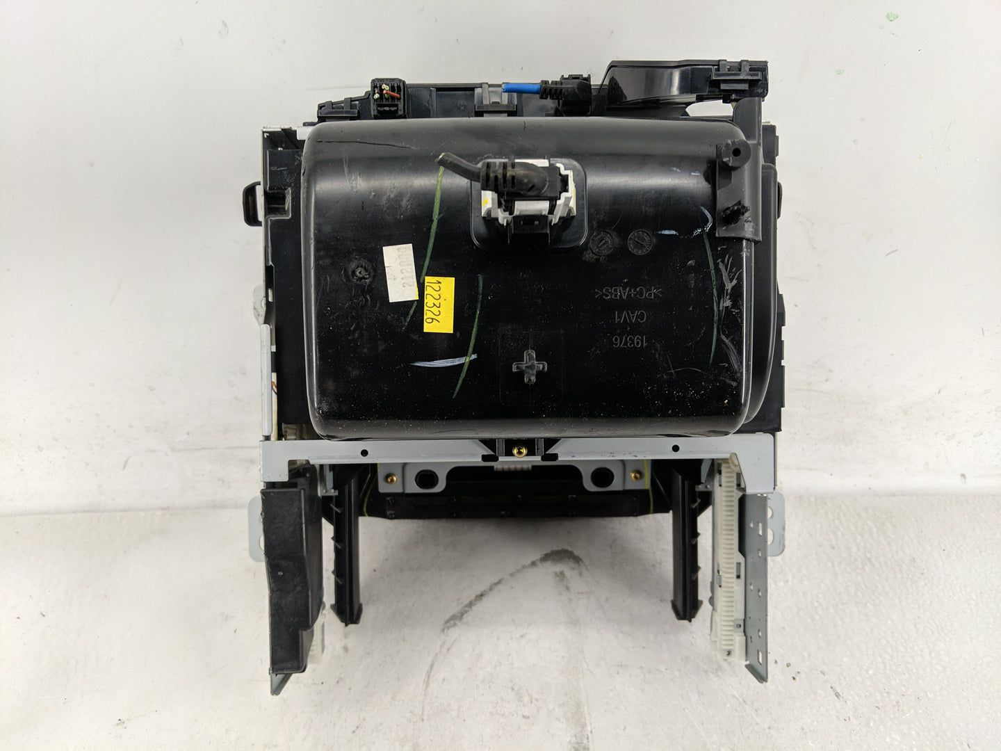 Chevrolet Suburban 1500 Radio Control Panel - Oemusedautoparts1.com