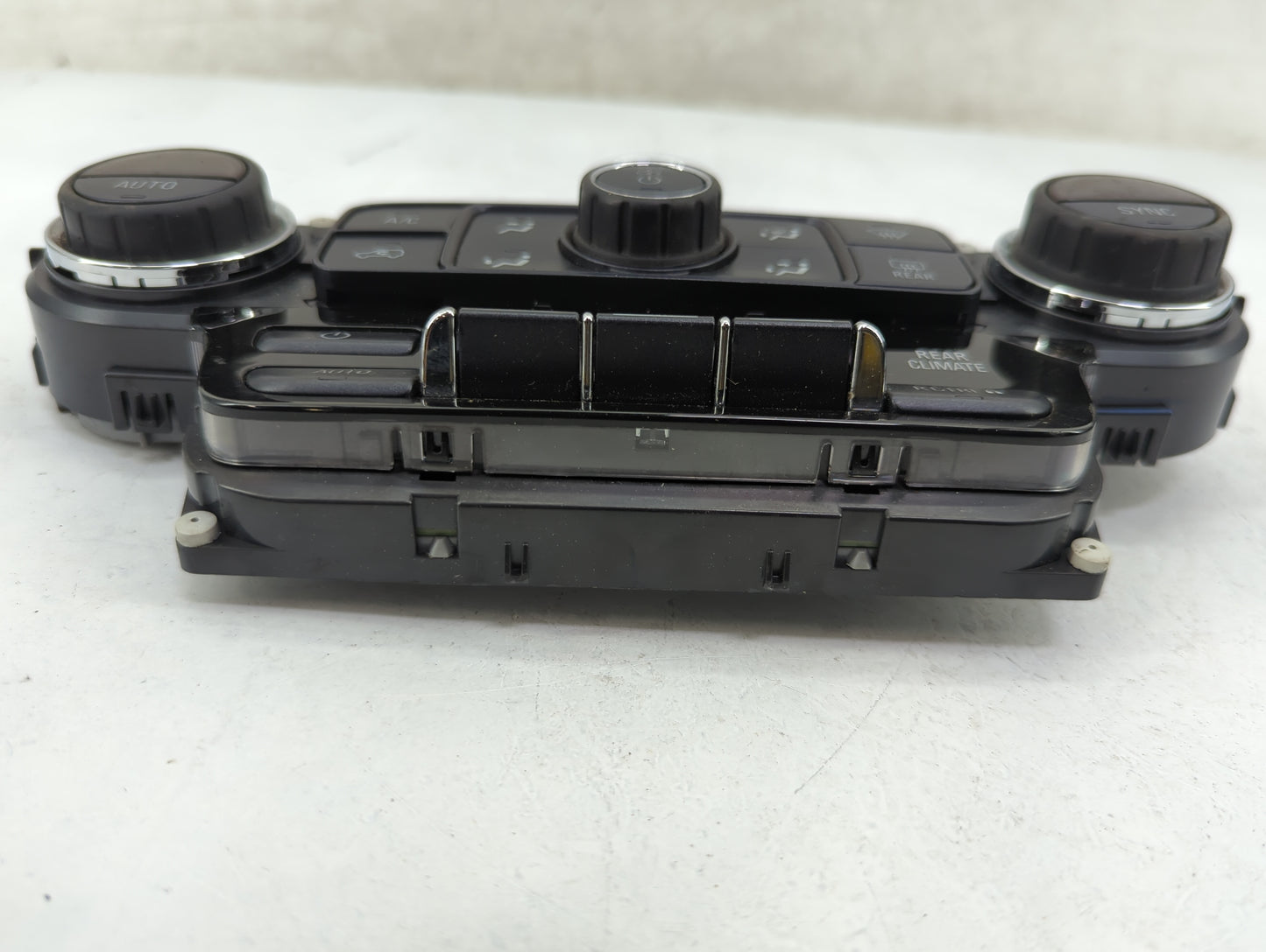 2020 Chevrolet Suburban 1500 Climate Control Module Temperature AC/Heater Replacement P/N:84258727 Fits Fits 2017 2018 2019 