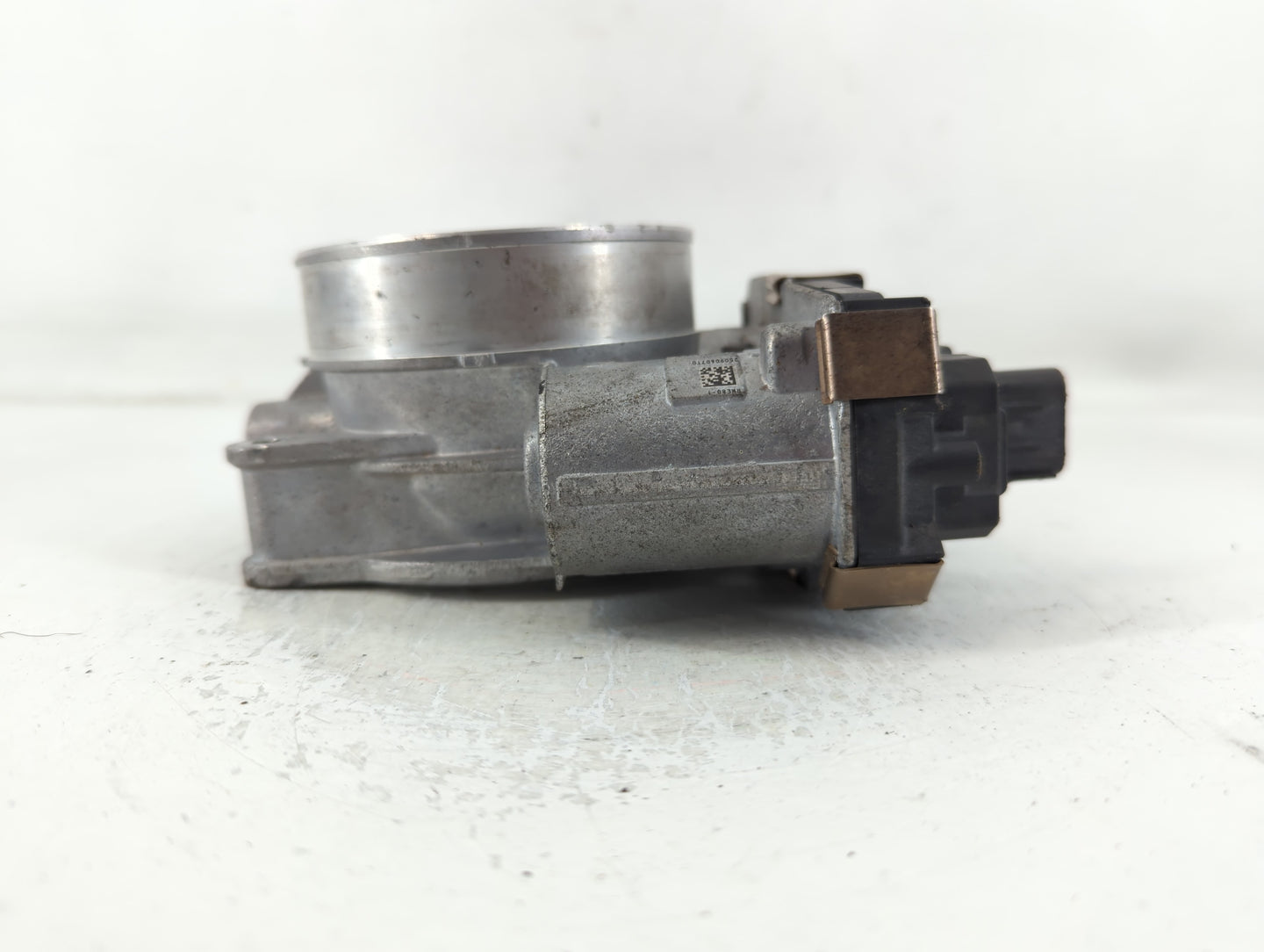 2020 Chevrolet Suburban 1500 Throttle Body P/N:12678224 Fits Fits 2014 2015 2016 2017 2018 2019 2021 2022 OEM Used Auto Part