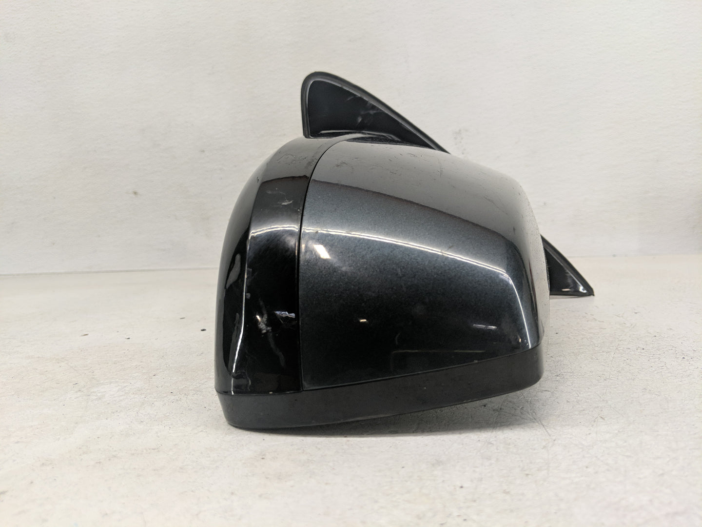 2015-2020 Chevrolet Tahoe Driver Side View Mirror - Left Door Mirror OEM Used - Oemusedautoparts1.com
