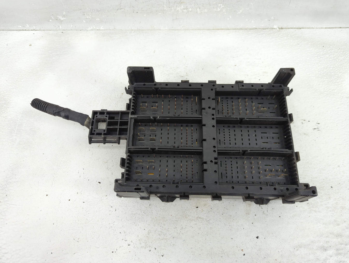 2015-2020 Chevrolet Tahoe Fusebox Fuse Box Panel Relay Module Fits Fits 2015 2016 2017 2018 2019 2020 OEM Used Auto Parts - 