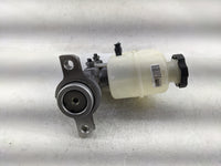 2015-2020 Chevrolet Tahoe Brake Master Cylinder 1376841 - Oemusedautoparts1.com