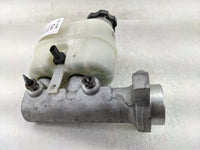 2015-2020 Chevrolet Tahoe Brake Master Cylinder 1377108 - Oemusedautoparts1.com