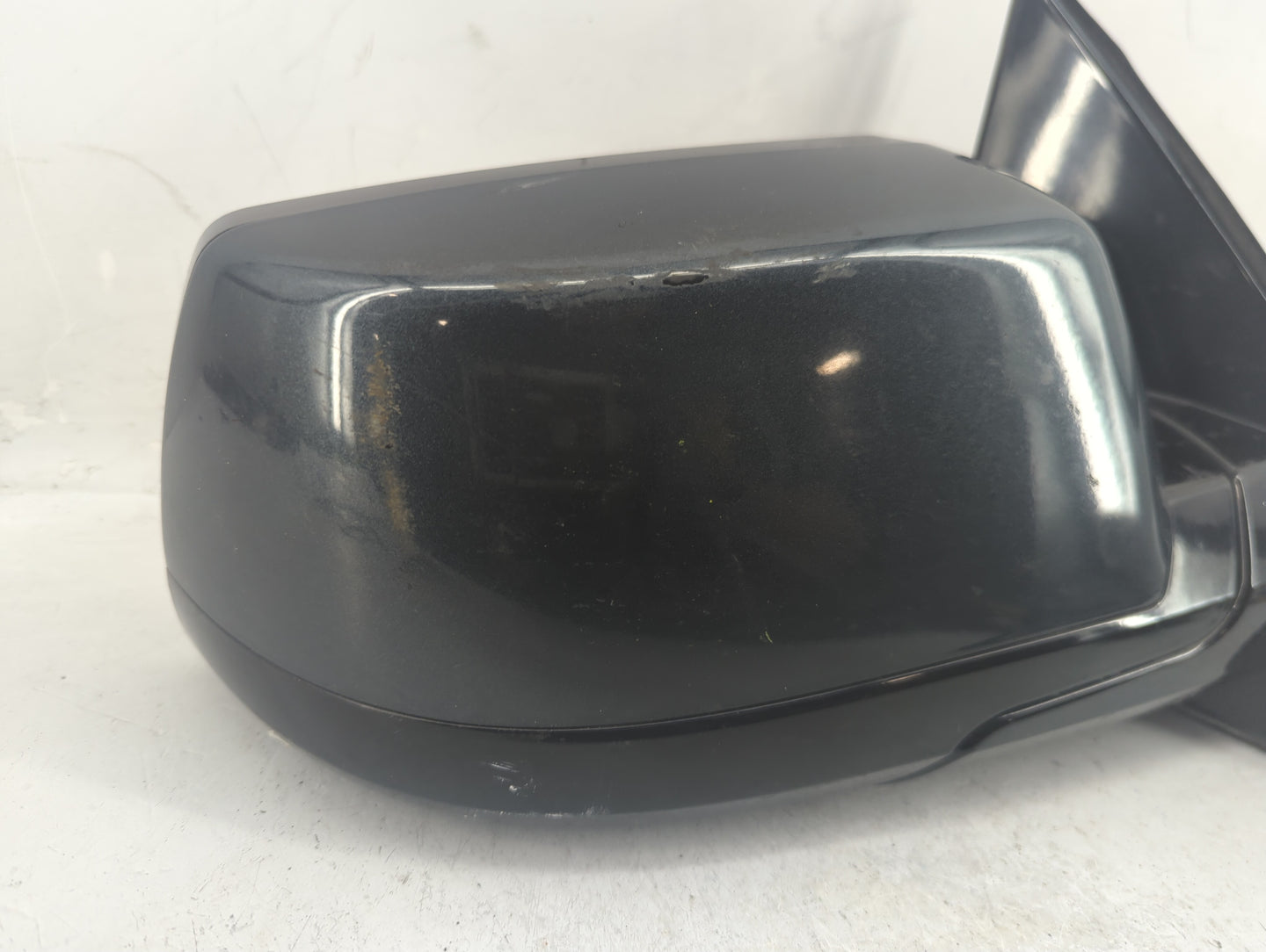 2015-2020 Chevrolet Tahoe Passenger Side View Mirror - Right Door Mirror OEM Used - Oemusedautoparts1.com