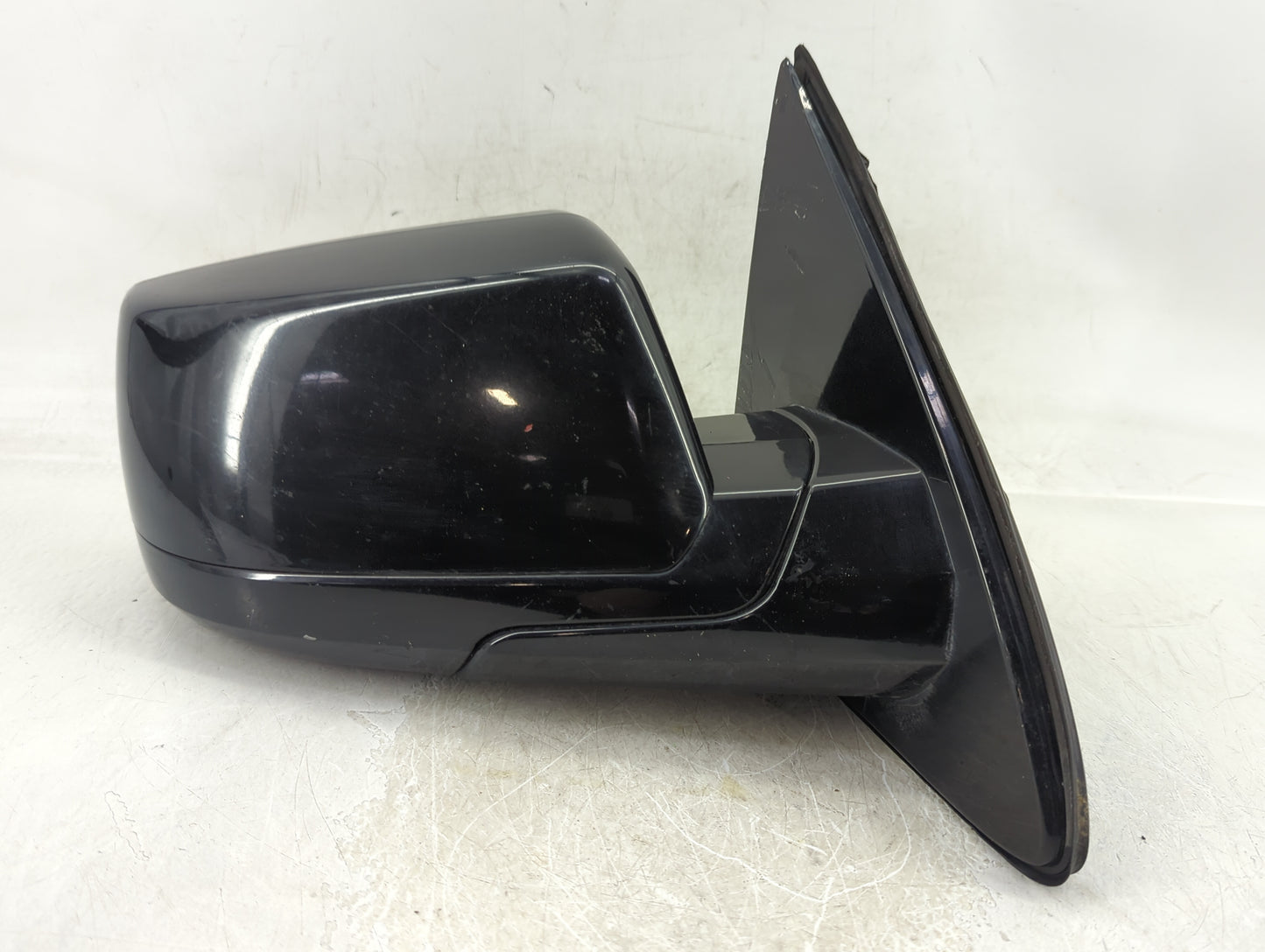 2015-2020 Chevrolet Tahoe Passenger Side View Mirror - Right Door Mirror OEM Used - Oemusedautoparts1.com