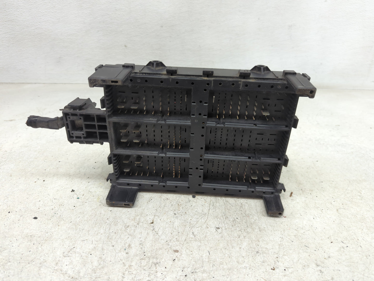 2015-2020 Chevrolet Tahoe Fusebox Fuse Box Panel Relay Module P/N:23227061 Fits Fits 2015 2016 2017 2018 2019 2020 OEM Used 