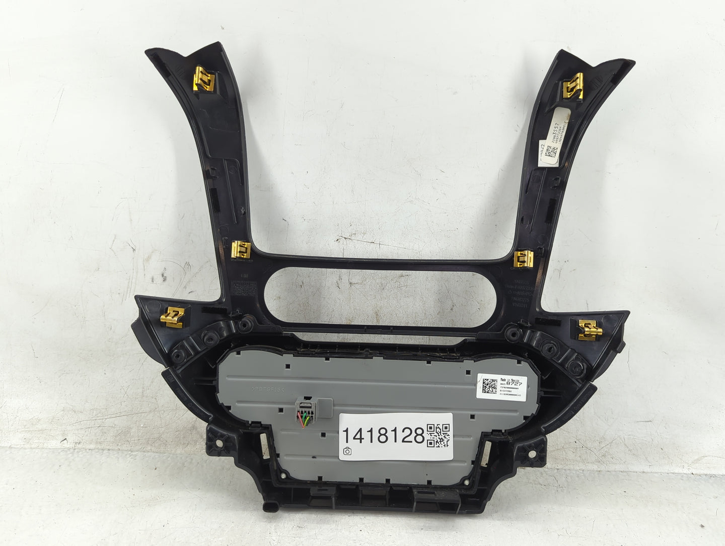 2017-2020 Chevrolet Tahoe Climate Control Module Temperature AC/Heater Replacement P/N:84258727 Fits Fits 2017 2018 2019 202