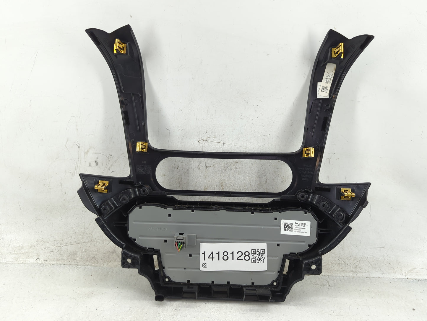 2017-2020 Chevrolet Tahoe Climate Control Module Temperature AC/Heater Replacement P/N:84258727 Fits Fits 2017 2018 2019 202