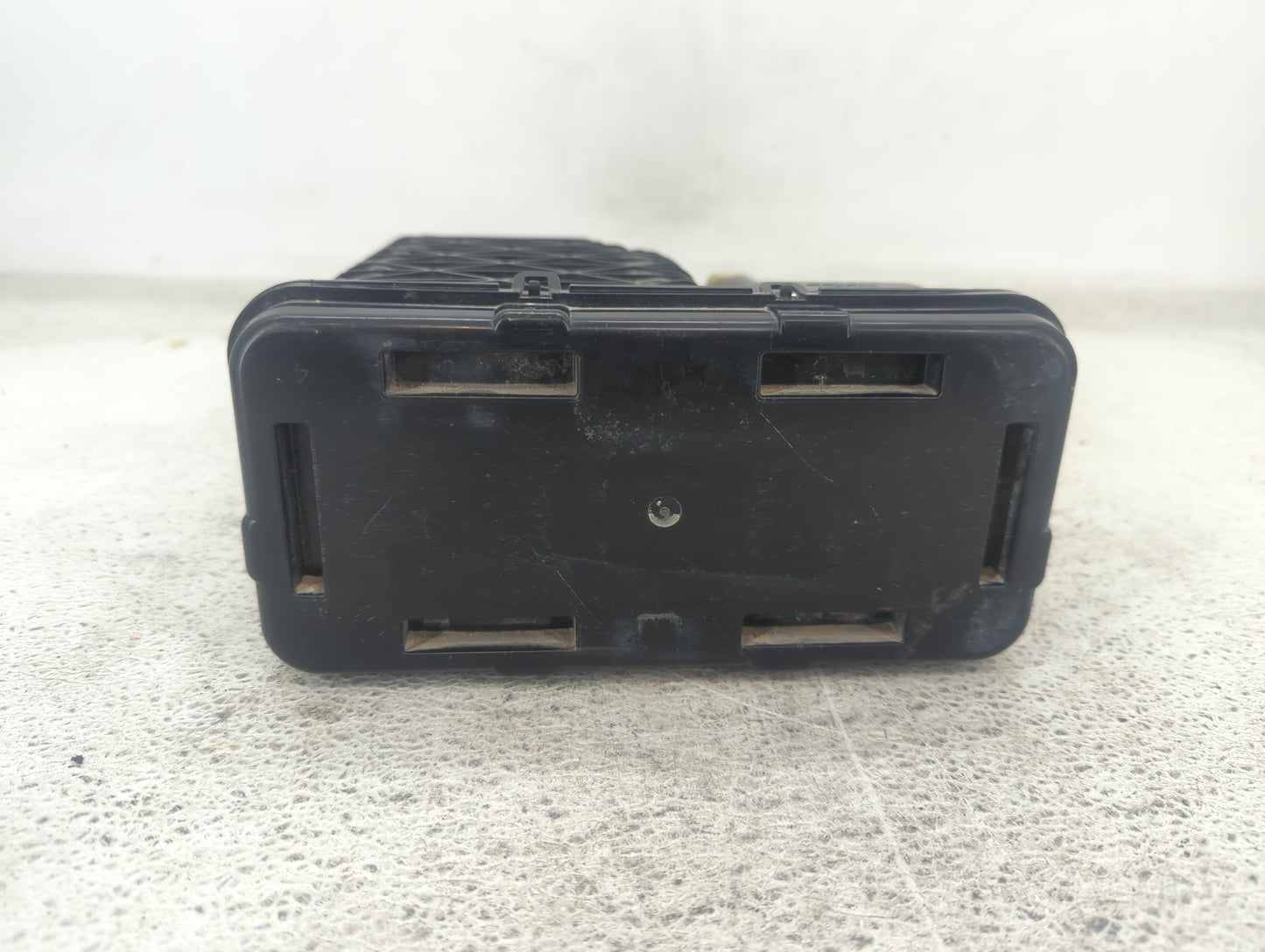 2020 Chevrolet Tahoe Fuel Vapor Charcoal Canister - Oemusedautoparts1.com