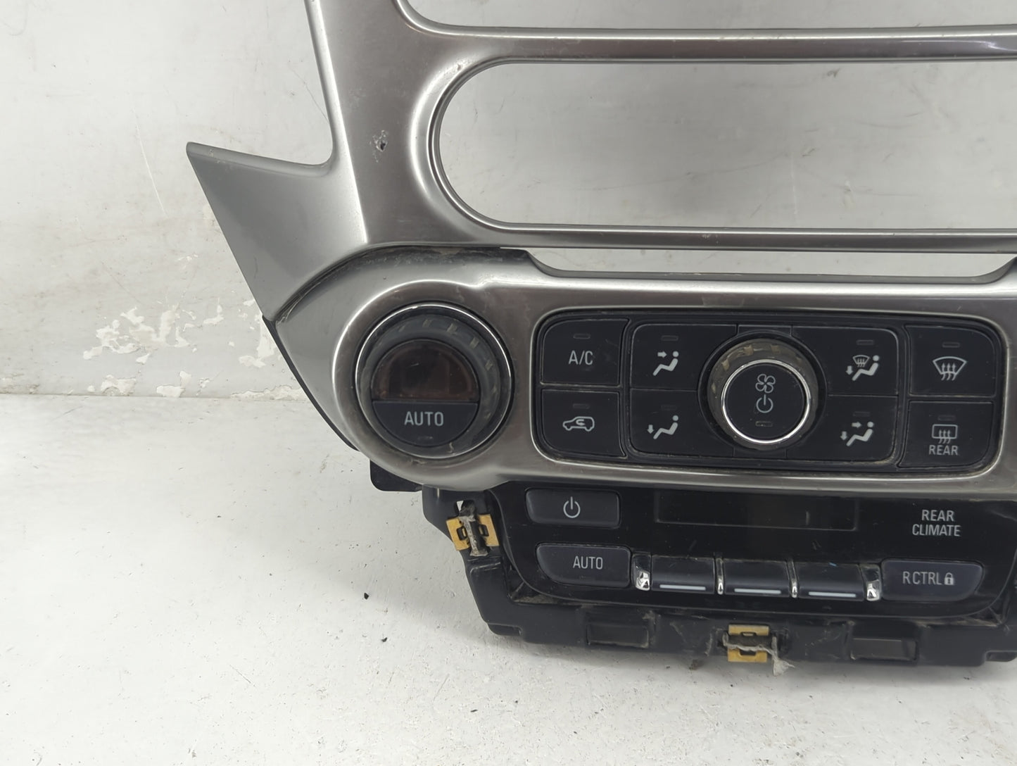 2017-2020 Chevrolet Tahoe Climate Control Module Temperature AC/Heater Replacement P/N:84258727 Fits Fits 2017 2018 2019 202