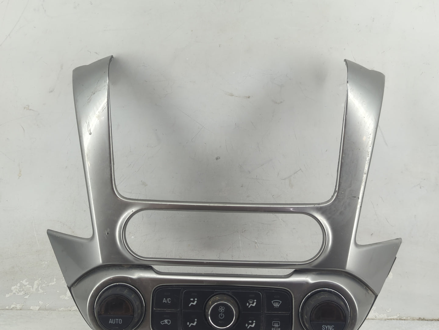 2017-2020 Chevrolet Tahoe Climate Control Module Temperature AC/Heater Replacement P/N:84258727 Fits Fits 2017 2018 2019 202
