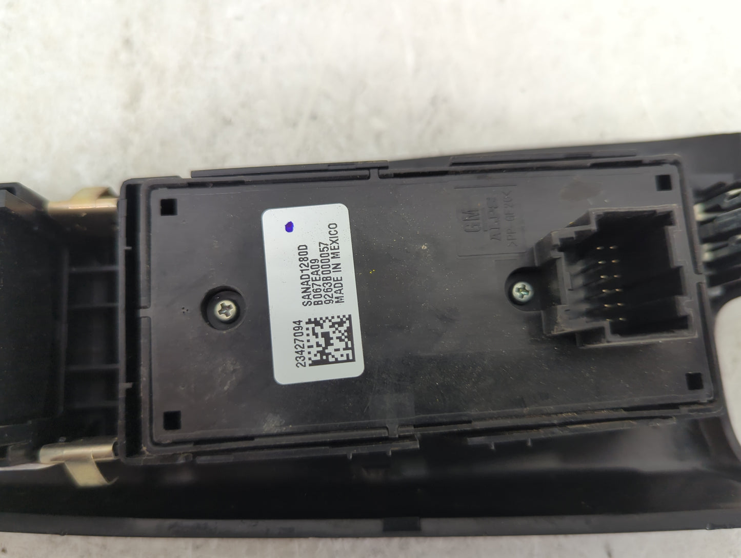2015-2020 Chevrolet Tahoe Master Power Window Switch Replacement Driver Side Left P/N:SAN4D1280D 23427094 Fits OEM Used Auto