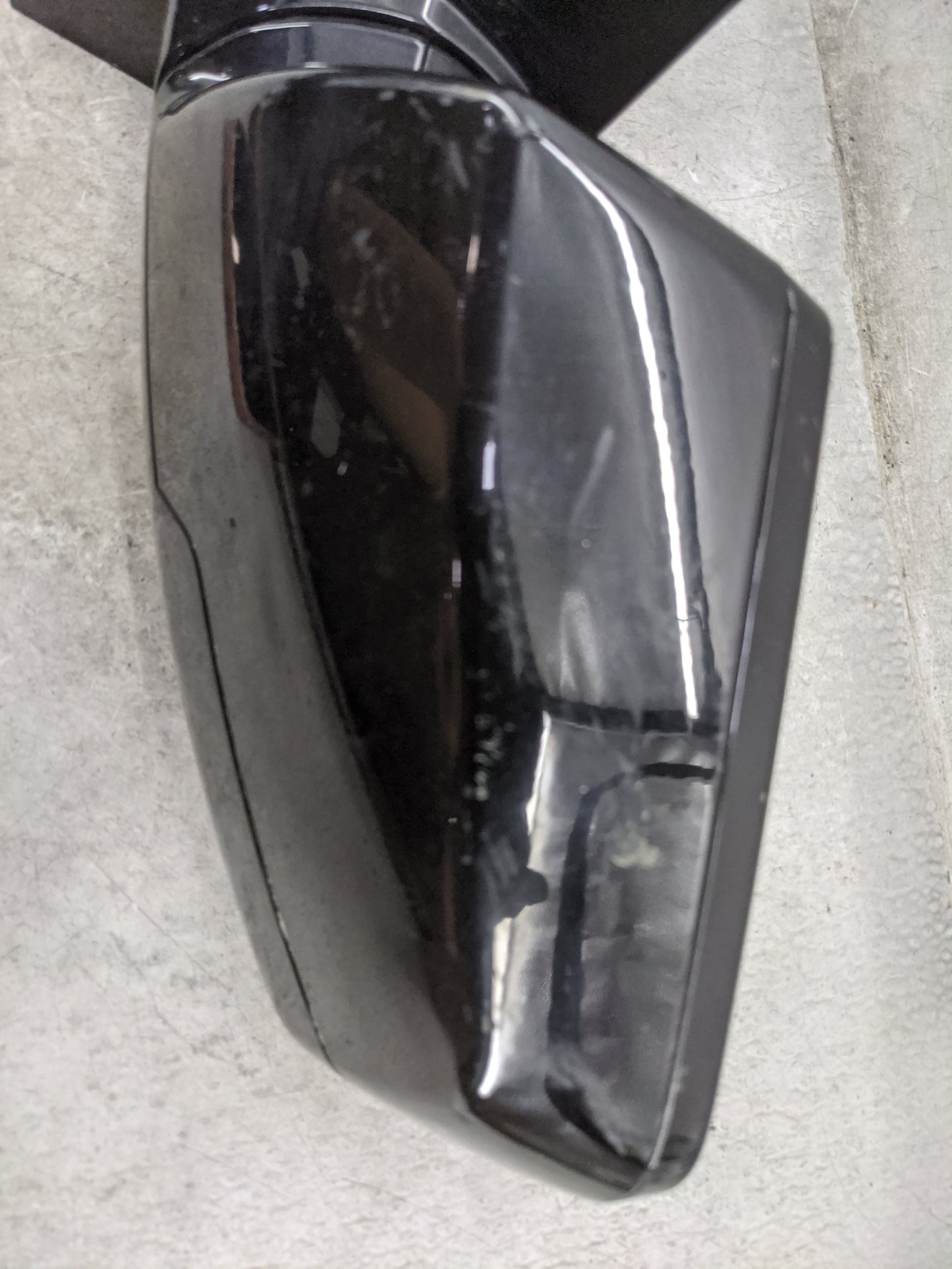 2020 Chevrolet Tahoe Driver Side View Mirror - Left Door Mirror OEM Used - Oemusedautoparts1.com