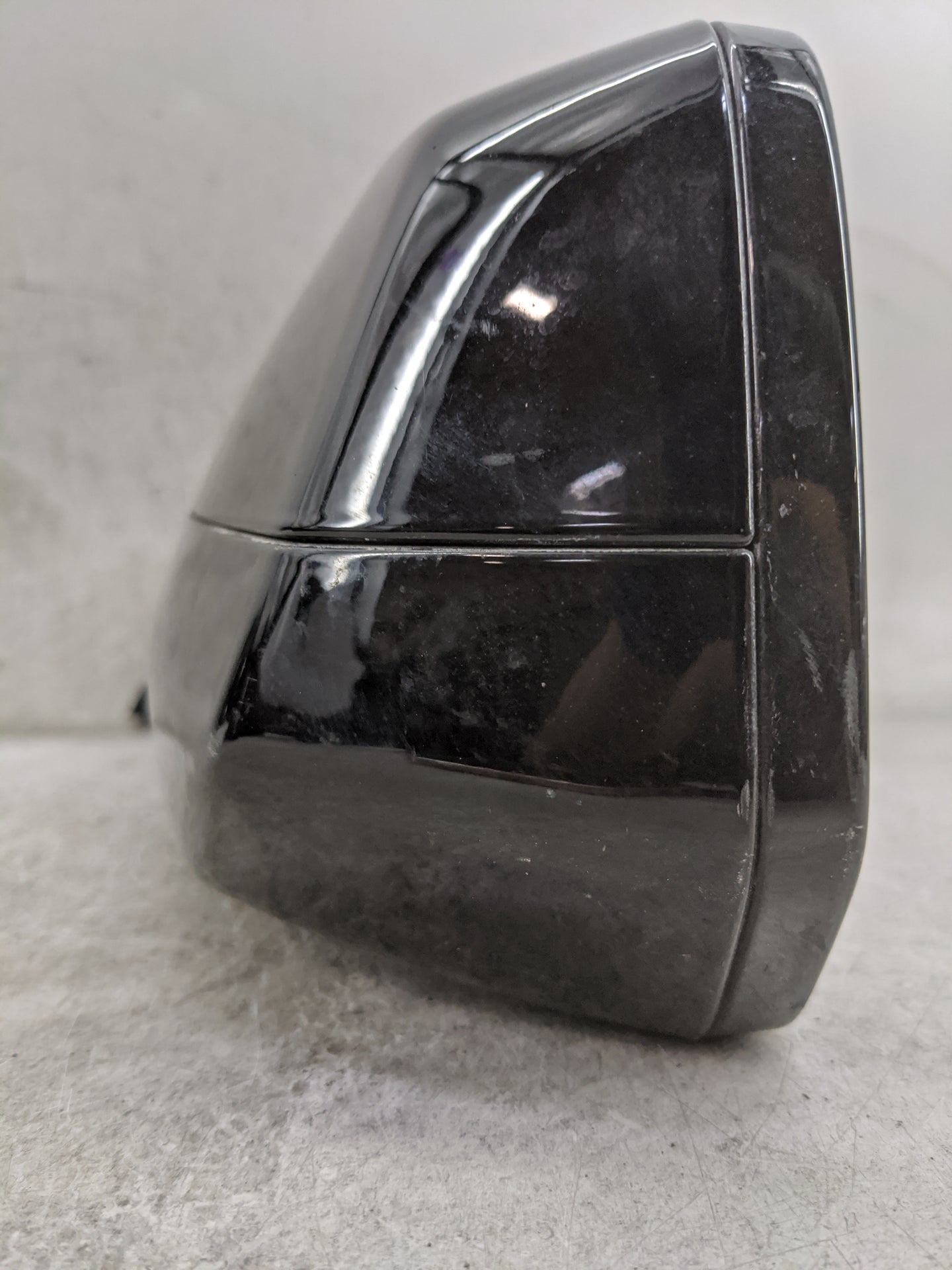 2020 Chevrolet Tahoe Driver Side View Mirror - Left Door Mirror OEM Used - Oemusedautoparts1.com