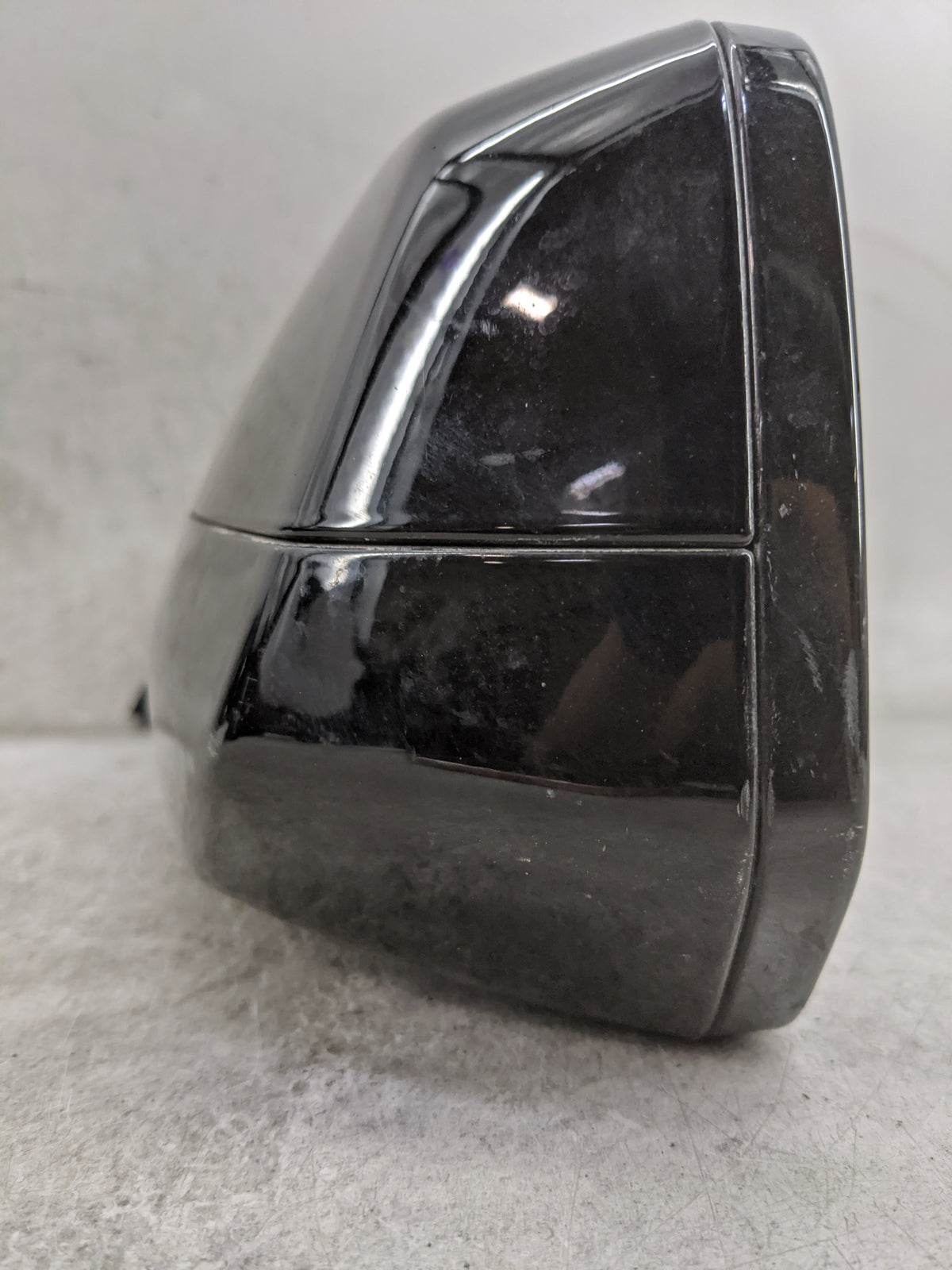 2020 Chevrolet Tahoe Driver Side View Mirror - Left Door Mirror OEM Used - Oemusedautoparts1.com