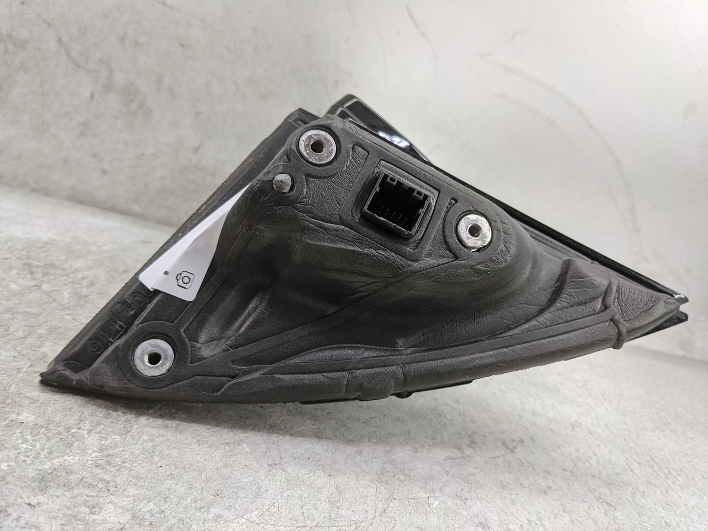 2020 Chevrolet Tahoe Driver Side View Mirror - Left Door Mirror OEM Used - Oemusedautoparts1.com