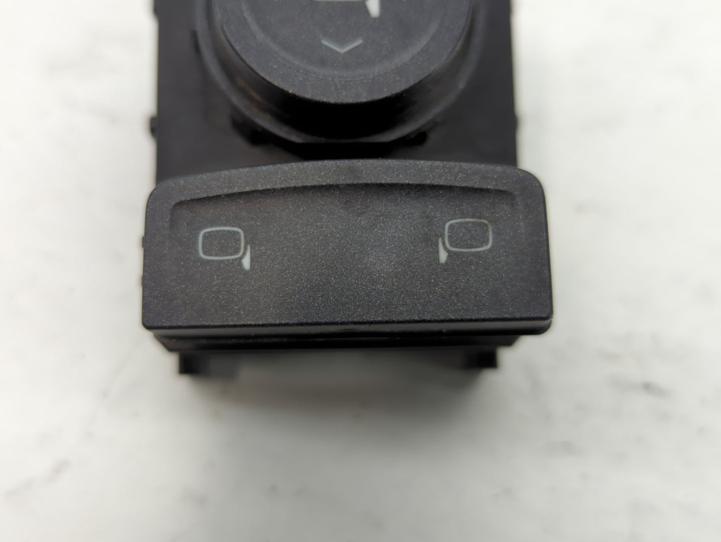 2015-2020 Chevrolet Tahoe Master Power Window Switch Replacement Driver Side Left P/N:23154700 Fits OEM Used Auto Parts - Oe