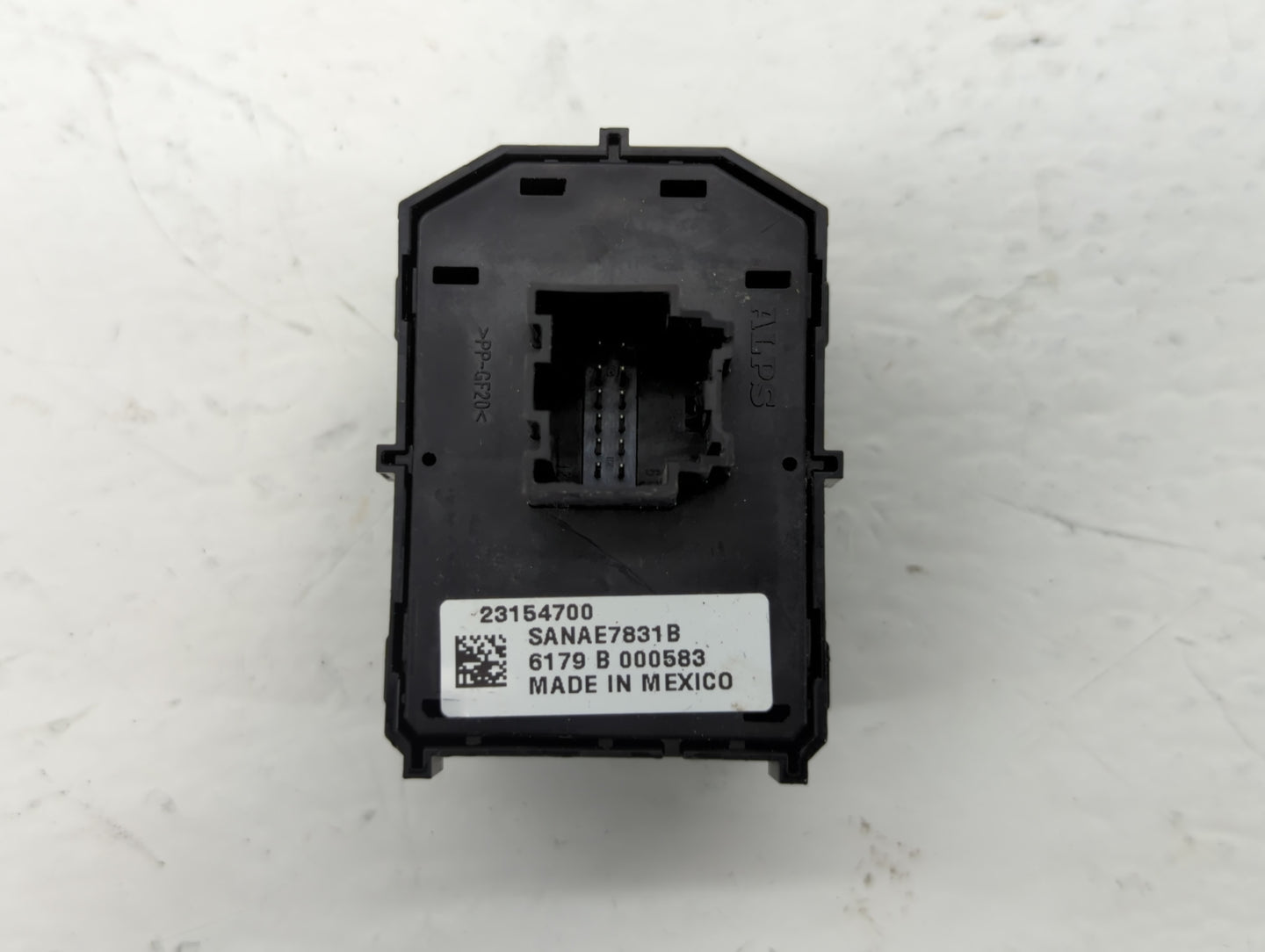 2015-2020 Chevrolet Tahoe Master Power Window Switch Replacement Driver Side Left P/N:23154700 Fits OEM Used Auto Parts - Oe