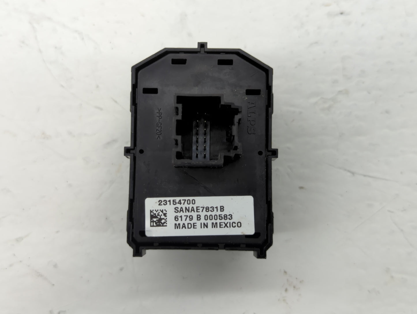2015-2020 Chevrolet Tahoe Master Power Window Switch Replacement Driver Side Left P/N:23154700 Fits OEM Used Auto Parts - Oe