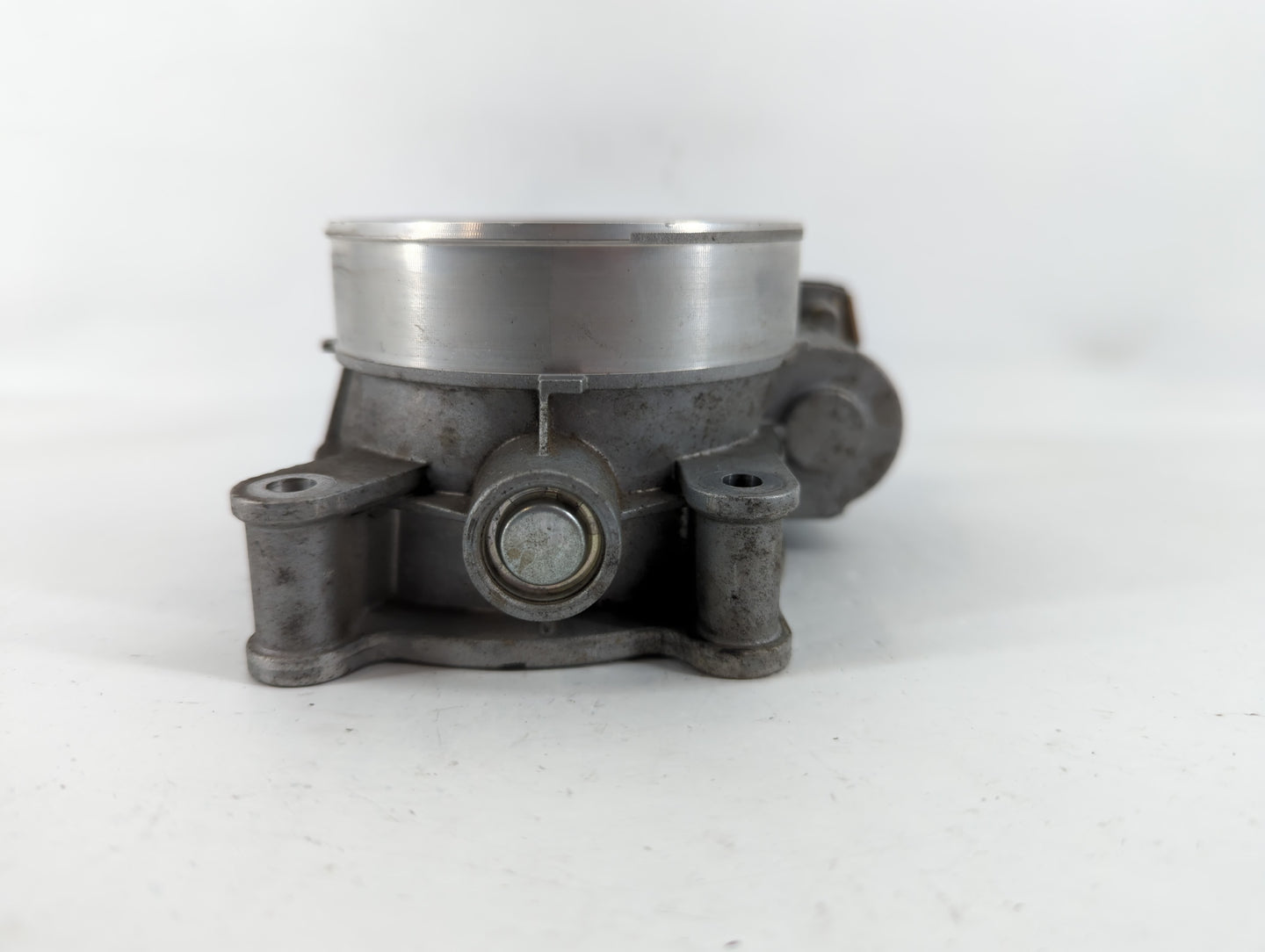 2015-2022 Chevrolet Tahoe Throttle Body P/N:12678224 Fits Fits 2014 2015 2016 2017 2018 2019 2020 2021 2022 OEM Used Auto Pa
