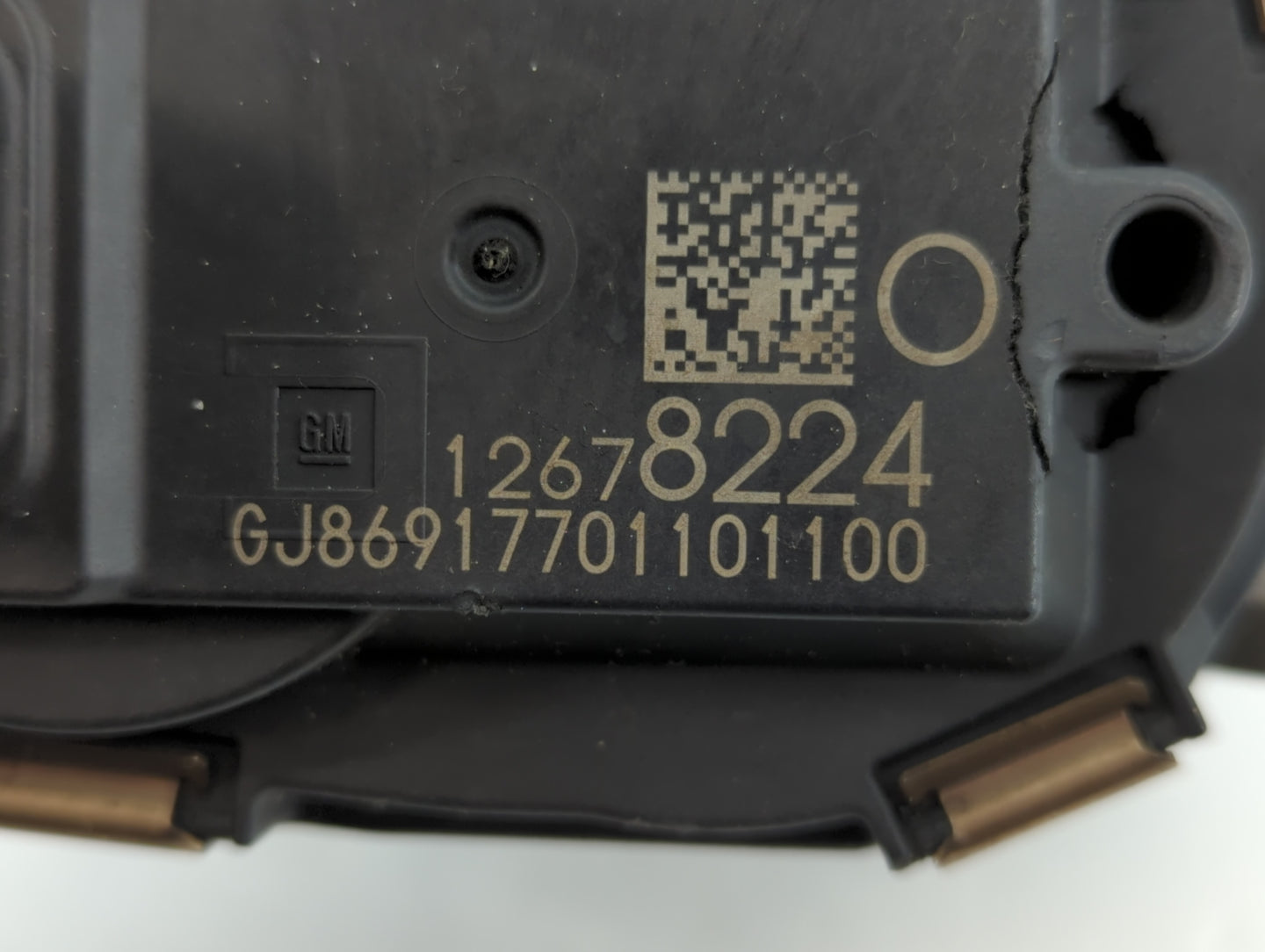 2015-2022 Chevrolet Tahoe Throttle Body P/N:12678224 Fits Fits 2014 2015 2016 2017 2018 2019 2020 2021 2022 OEM Used Auto Pa