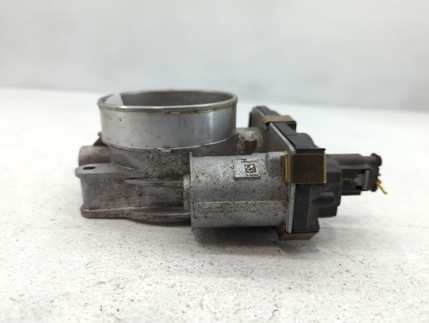 2015-2022 Chevrolet Tahoe Throttle Body P/N:12678224 Fits Fits 2014 2015 2016 2017 2018 2019 2020 2021 2022 OEM Used Auto Pa