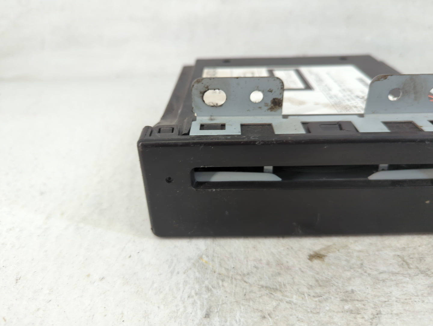 2017-2020 Chevrolet Tahoe Radio AM FM Cd Player Receiver Replacement P/N:84016434 Fits Fits 2017 2018 2019 2020 OEM Used Aut