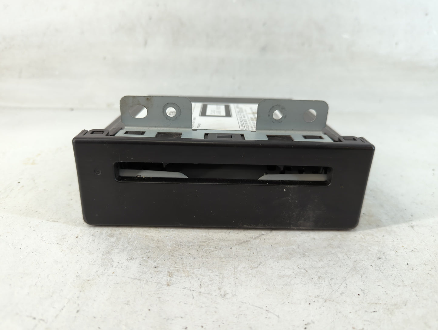 2017-2020 Chevrolet Tahoe Radio AM FM Cd Player Receiver Replacement P/N:84016434 Fits Fits 2017 2018 2019 2020 OEM Used Aut