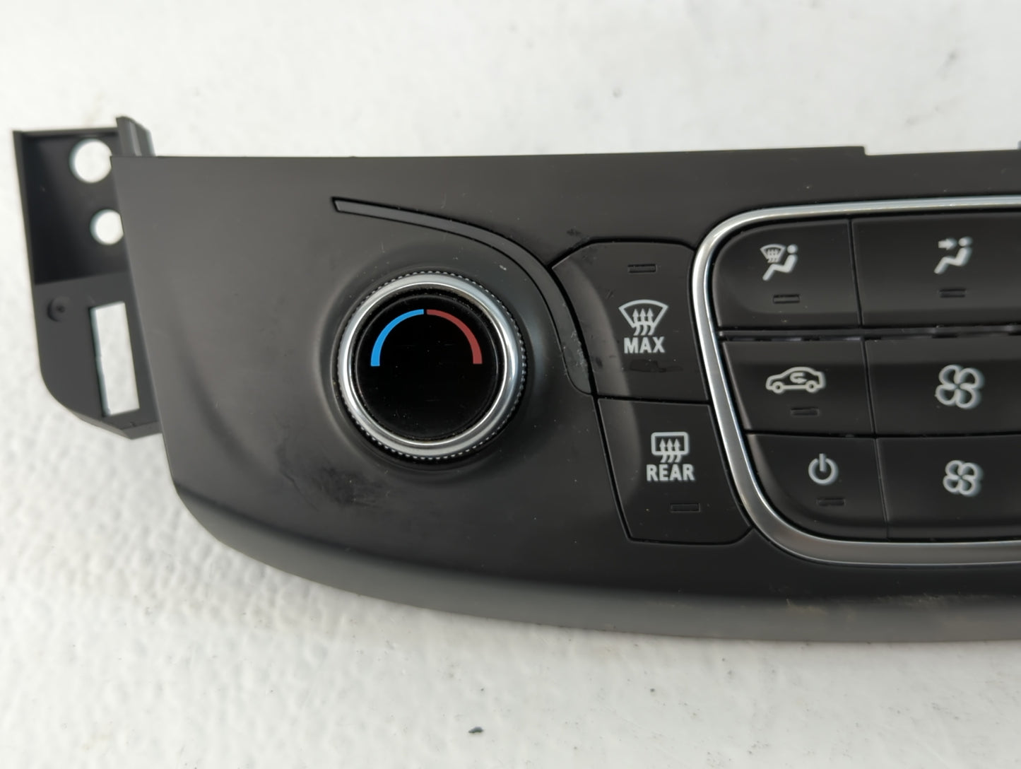 2018-2022 Chevrolet Traverse Climate Control Module Temperature AC/Heater Replacement P/N:84344401 Fits OEM Used Auto Parts 