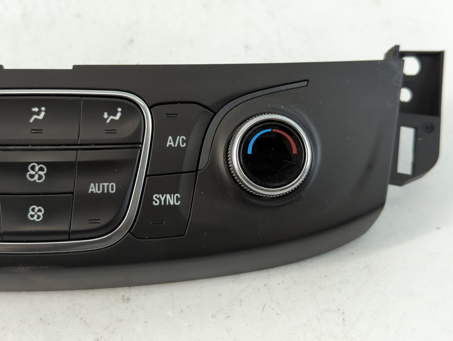 2018-2022 Chevrolet Traverse Climate Control Module Temperature AC/Heater Replacement P/N:84344401 Fits OEM Used Auto Parts 