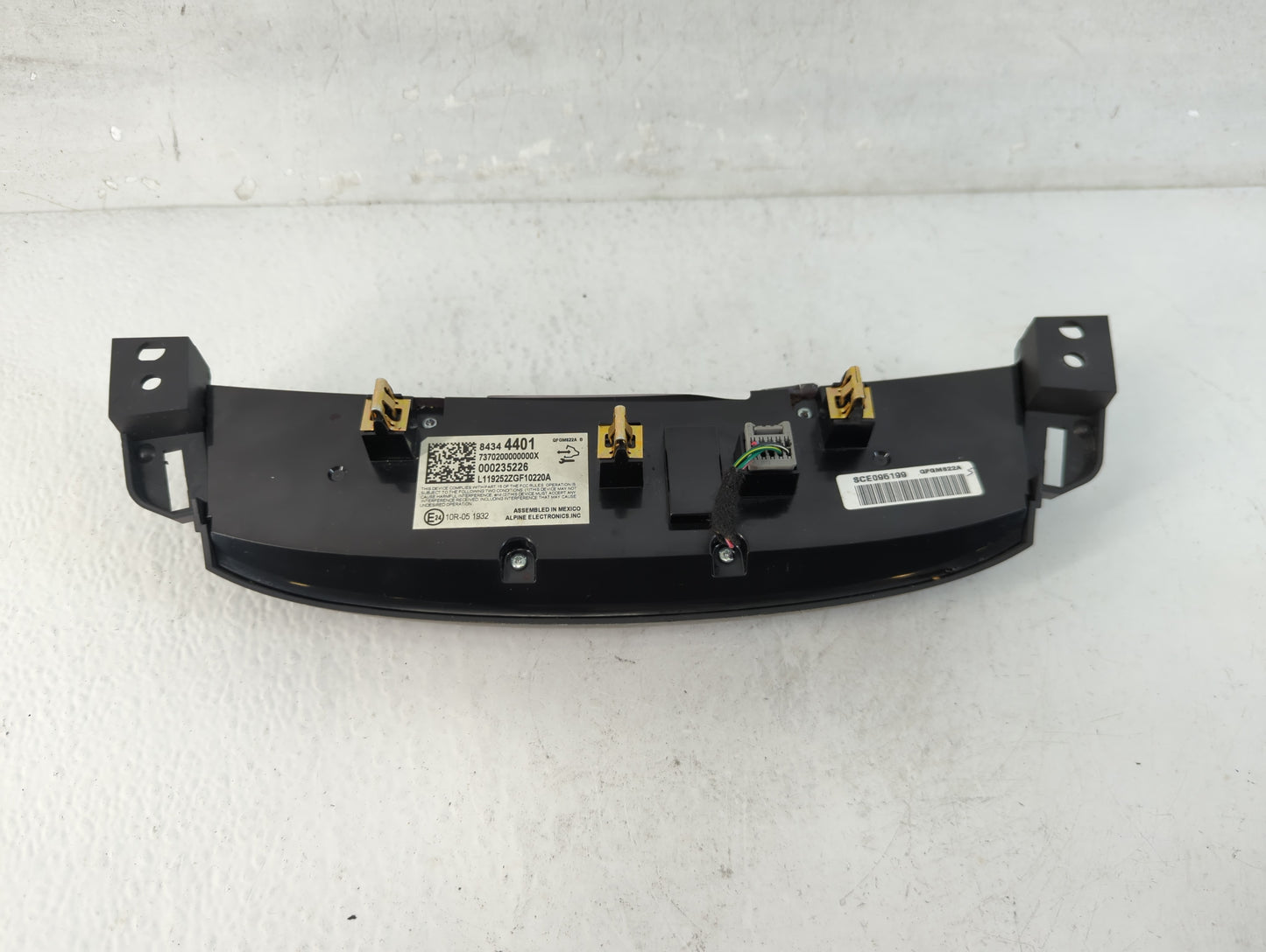 2018-2022 Chevrolet Traverse Climate Control Module Temperature AC/Heater Replacement P/N:84344401 Fits OEM Used Auto Parts 