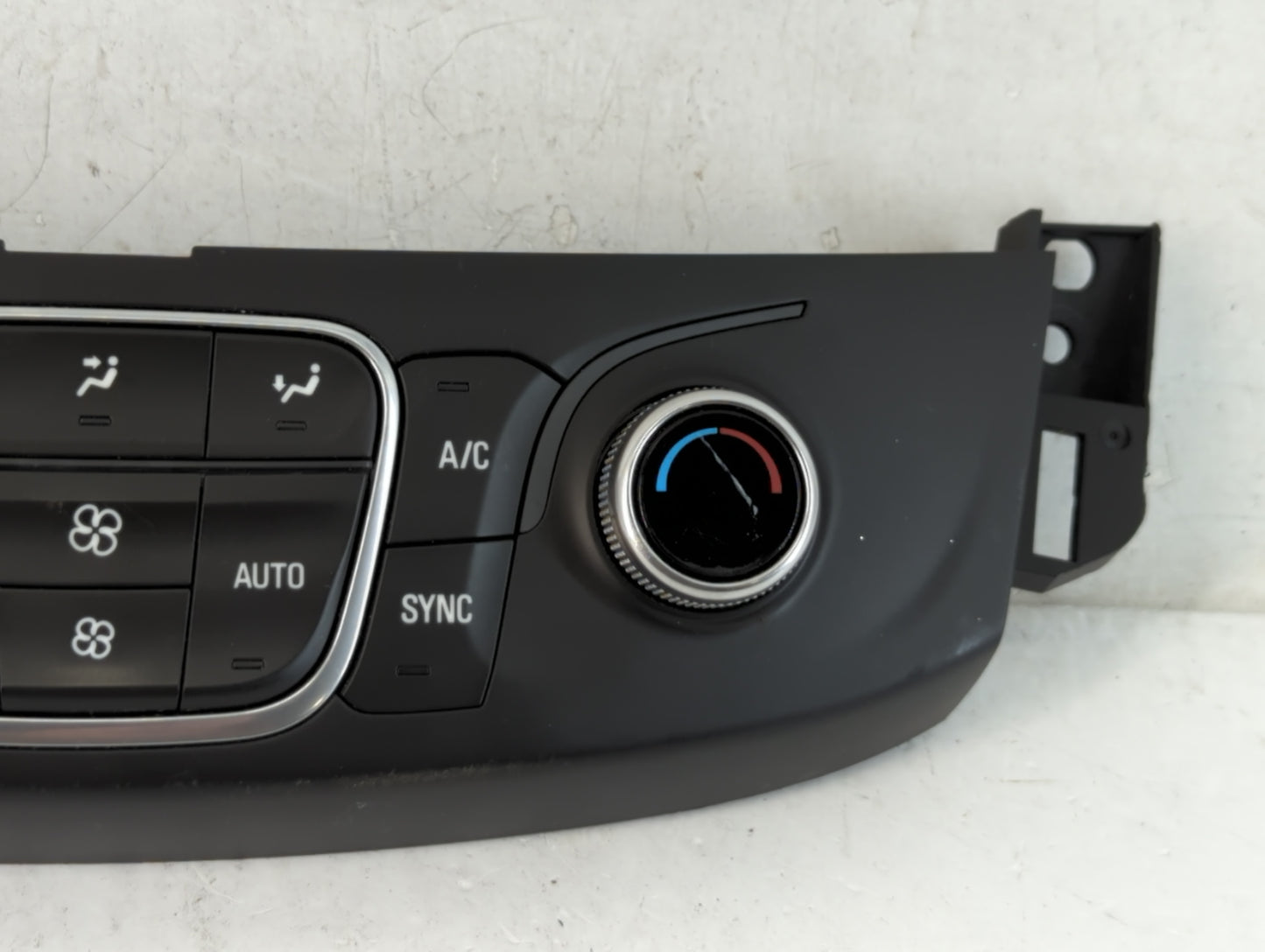 2018-2022 Chevrolet Traverse Climate Control Module Temperature AC/Heater Replacement P/N:84344401 Fits OEM Used Auto Parts 