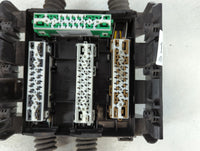 2020-2022 Chevrolet Traverse Fusebox Fuse Box Panel Relay Module P/N:84303340 Fits Fits 2019 2020 2021 2022 OEM Used Auto Pa