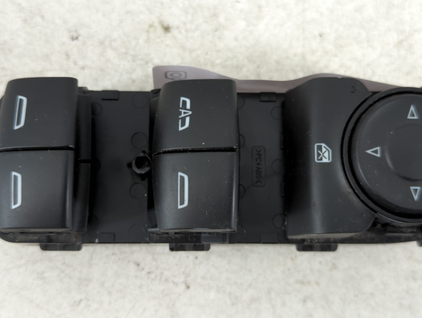 2020 Chevrolet Traverse Master Power Window Switch Replacement Driver Side Left P/N:84513464 Fits OEM Used Auto Parts - Oemu