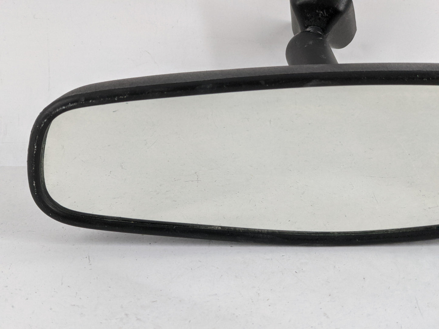 2020-2022 Chevrolet Traverse Interior Rear View Mirror Replacement OEM P/N:E11026150 Fits Fits 2020 2021 2022 OEM Used Auto 