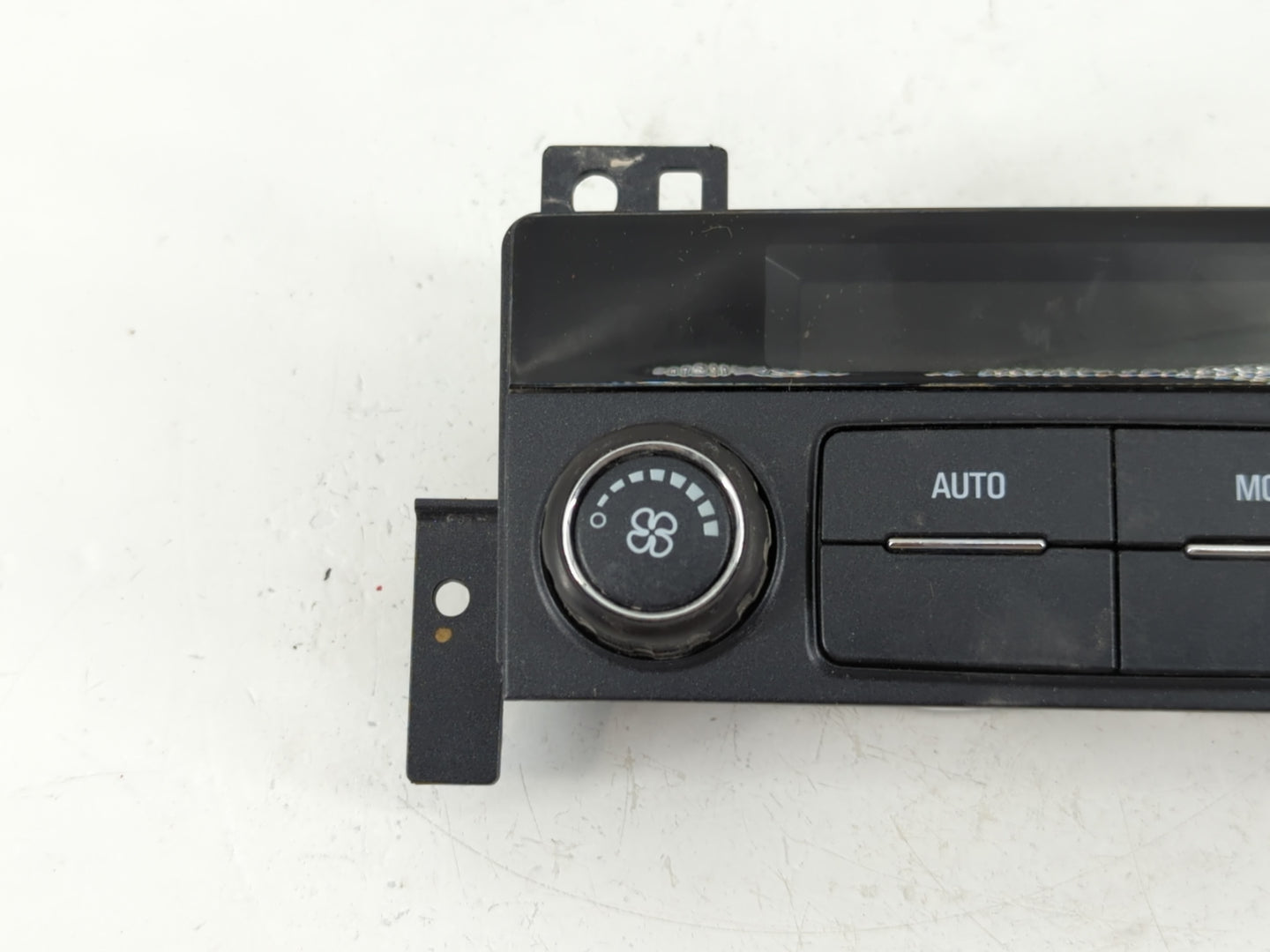 2018-2022 Chevrolet Traverse Climate Control Module Temperature AC/Heater Replacement P/N:23507152 Fits OEM Used Auto Parts 