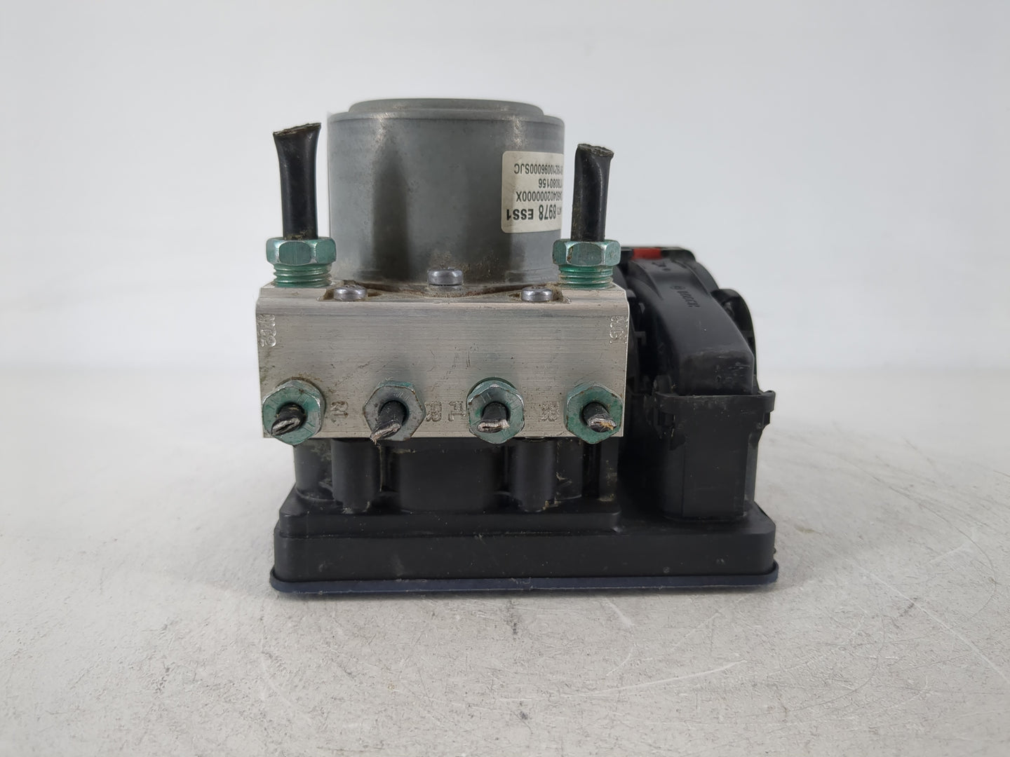 2018 Chevrolet Traverse ABS Pump Control Module Replacement P/N:84738978 Fits Fits 2019 2020 OEM Used Auto Parts - Oemusedau