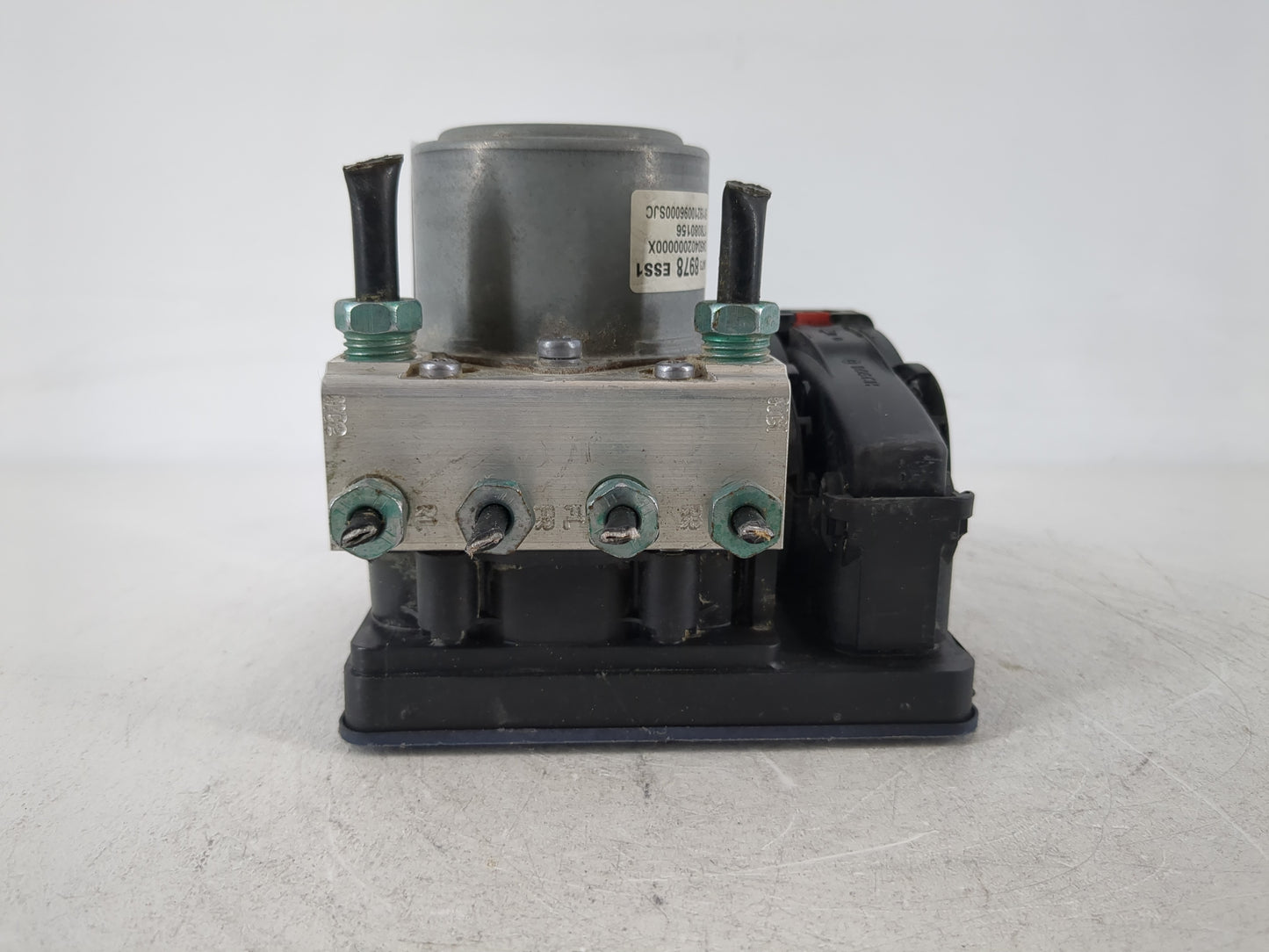 2018 Chevrolet Traverse ABS Pump Control Module Replacement P/N:84738978 Fits Fits 2019 2020 OEM Used Auto Parts - Oemusedau