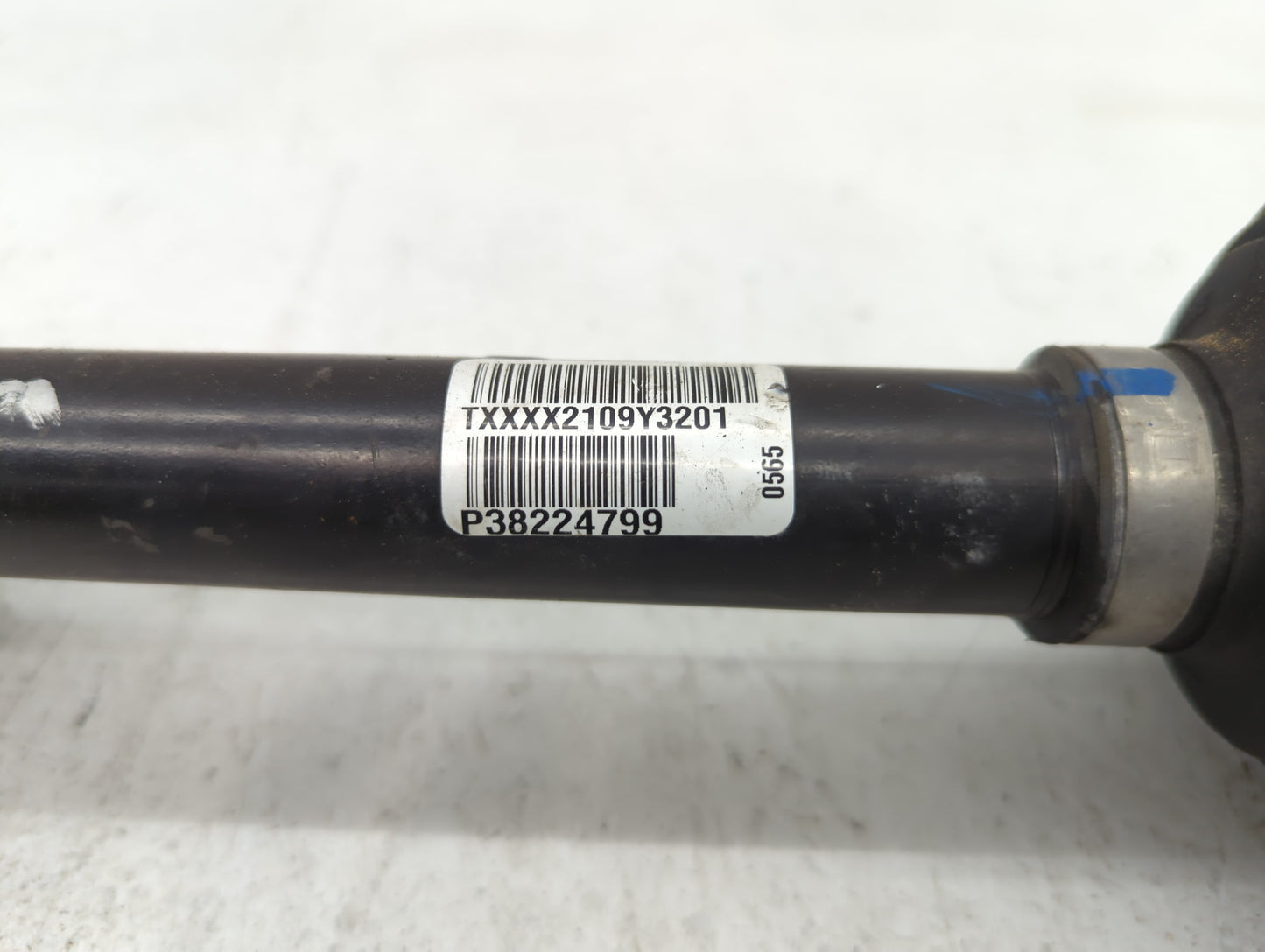 2018-2022 Chevrolet Traverse Axle Shaft Front Passenger Cv C/v - Oemusedautoparts1.com