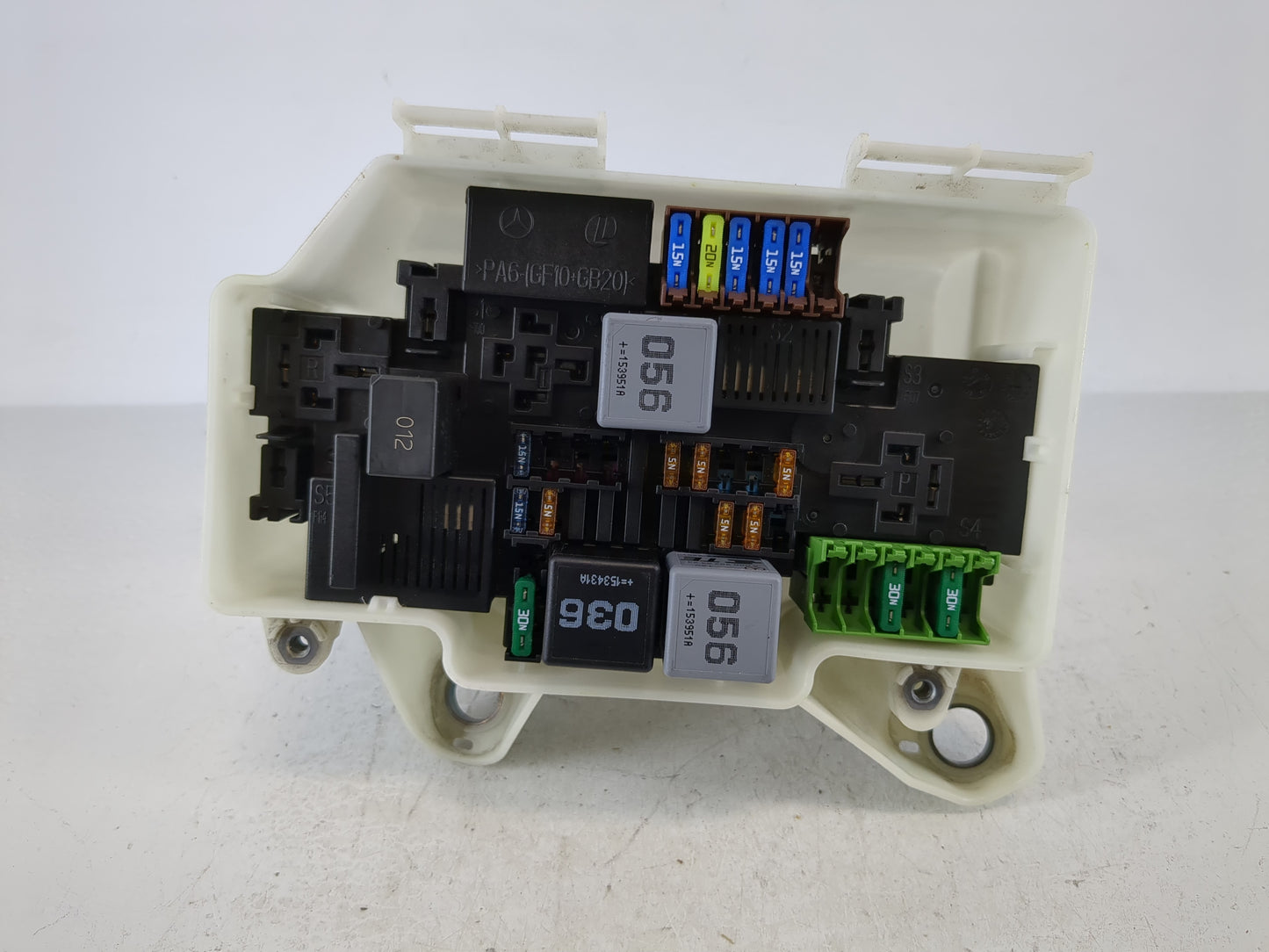 2020-2022 Chevrolet Traverse Fusebox Fuse Box Panel Relay Module P/N:A 205 540 00 82 Fits Fits 2019 2020 2021 2022 OEM Used 
