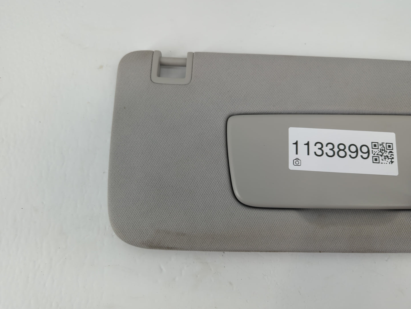 2018-2022 Chevrolet Traverse Sun Visor Shade Replacement Passenger Right Mirror Fits Fits 2018 2019 2020 2021 2022 OEM Used 