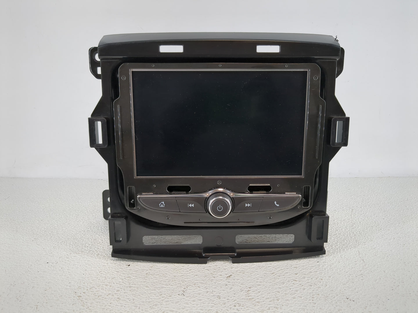 2021-2022 Chevrolet Traverse Radio AM FM Cd Player Receiver Replacement P/N:3050228 Fits Fits 2021 2022 OEM Used Auto Parts 