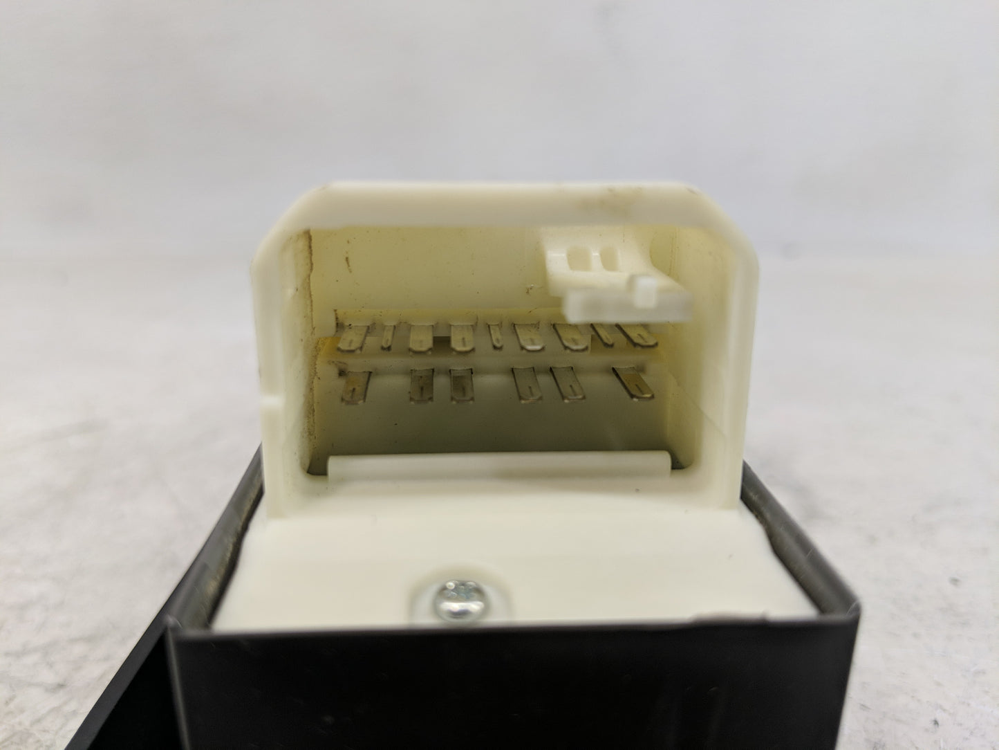 2020 Chevrolet Traverse Master Power Window Switch Replacement Driver Side Left Fits OEM Used Auto Parts - Oemusedautoparts1