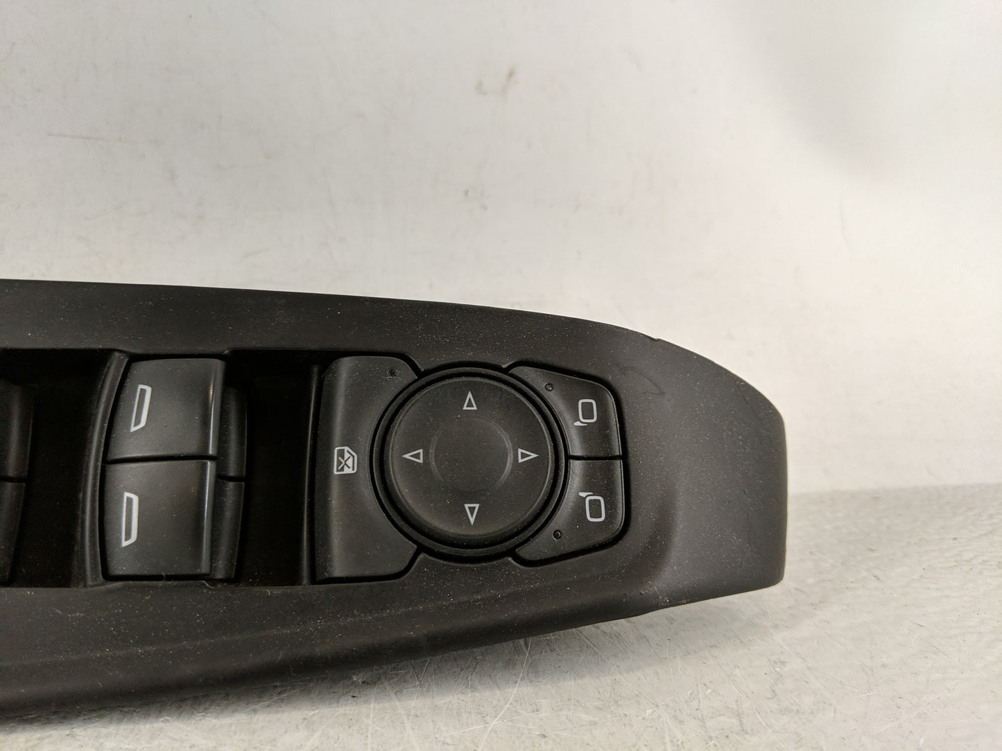 2020 Chevrolet Traverse Master Power Window Switch Replacement Driver Side Left P/N:84513464 Fits OEM Used Auto Parts - Oemu