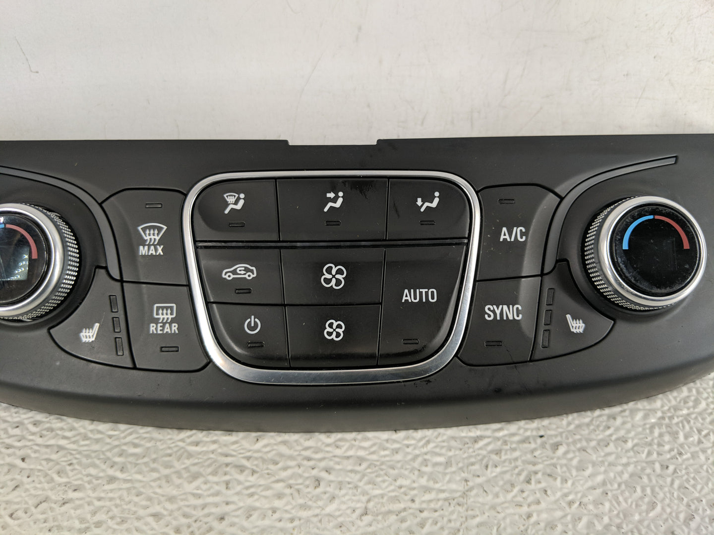 2018-2022 Chevrolet Traverse Climate Control Module Temperature AC/Heater Replacement P/N:QFGM623A Fits OEM Used Auto Parts 