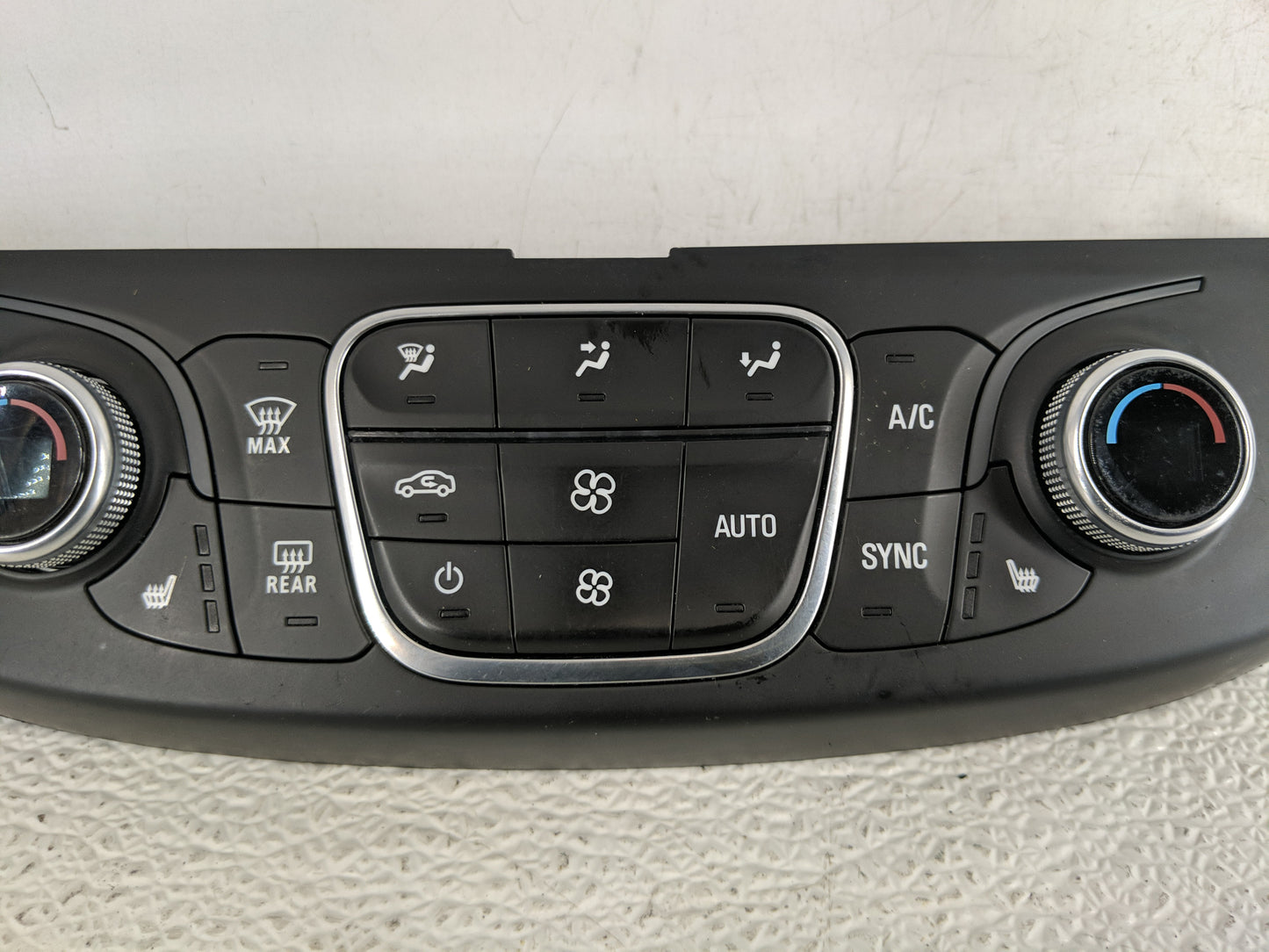 2018-2022 Chevrolet Traverse Climate Control Module Temperature AC/Heater Replacement P/N:QFGM623A Fits OEM Used Auto Parts 